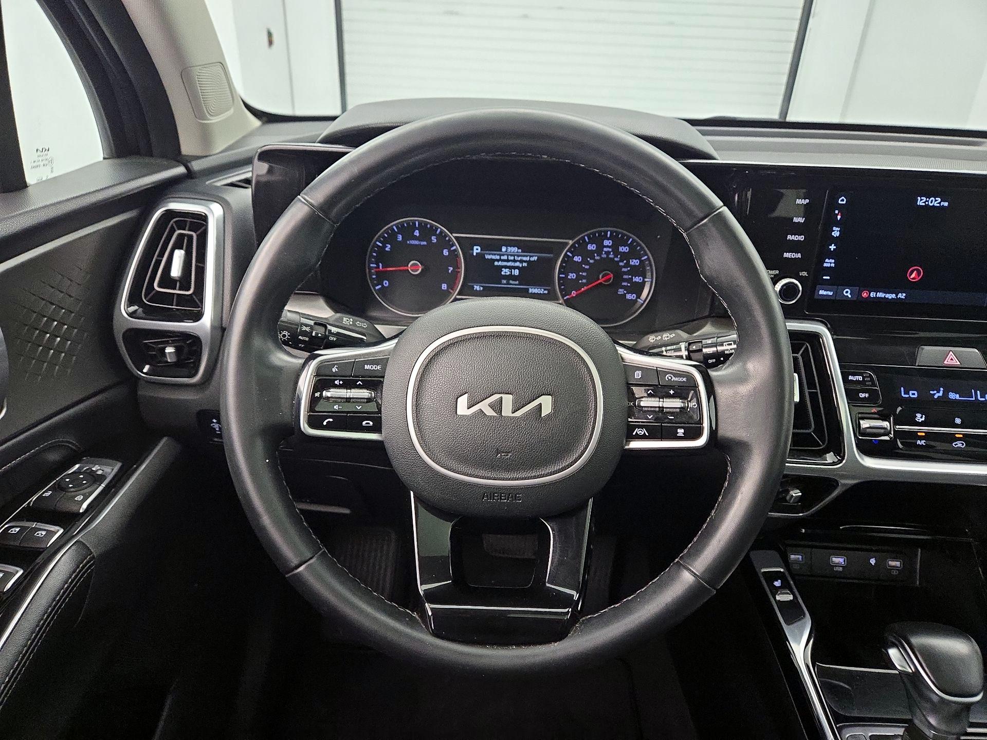 Thumbnail: 2022 Kia Sorento - 10