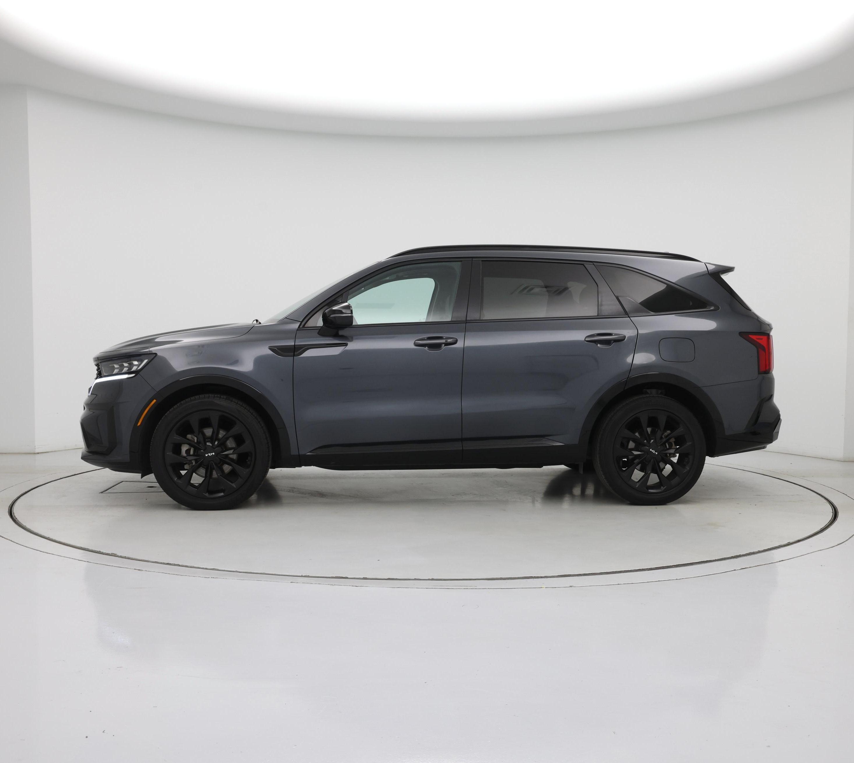 Thumbnail: 2022 Kia Sorento - 3