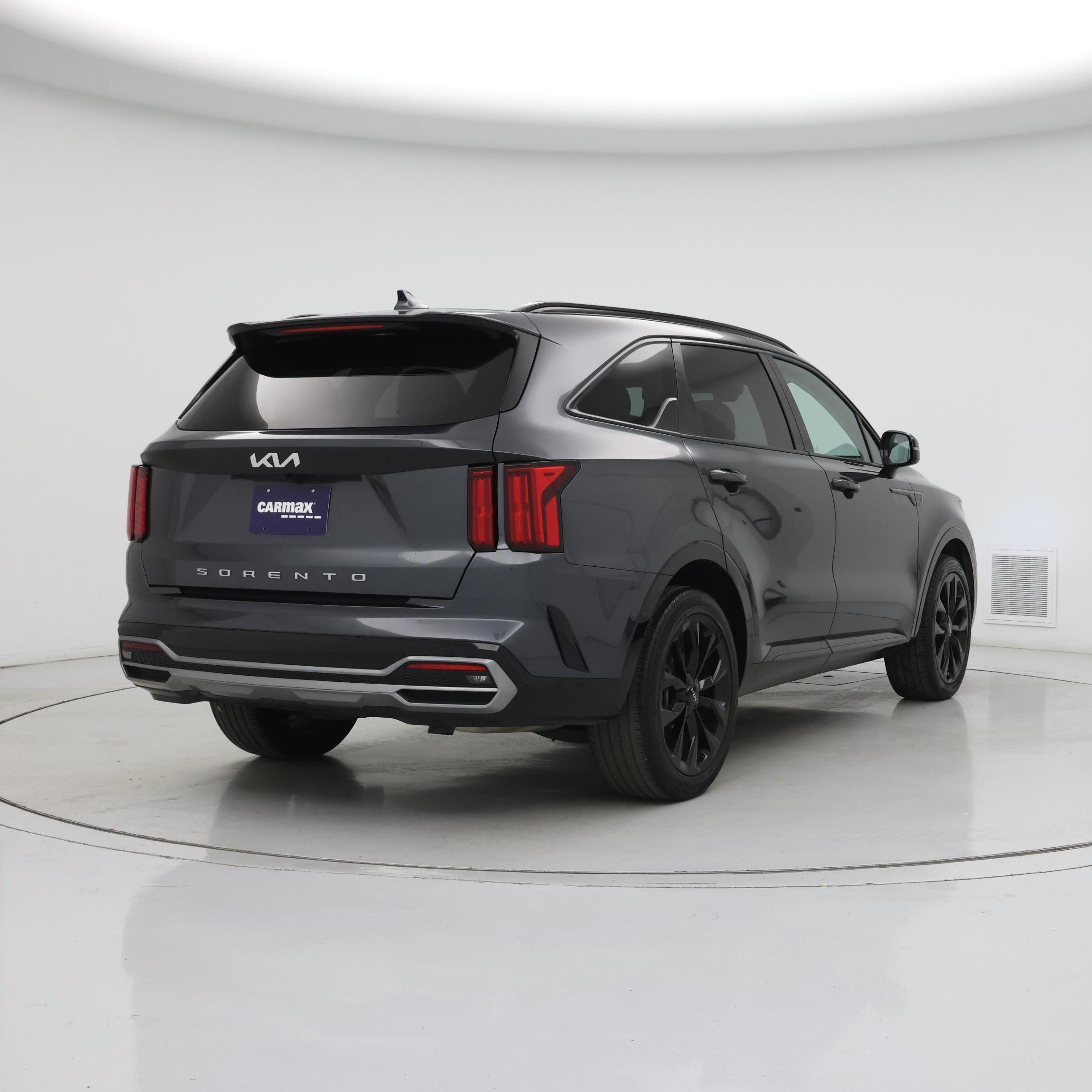 Thumbnail: 2022 Kia Sorento - 8