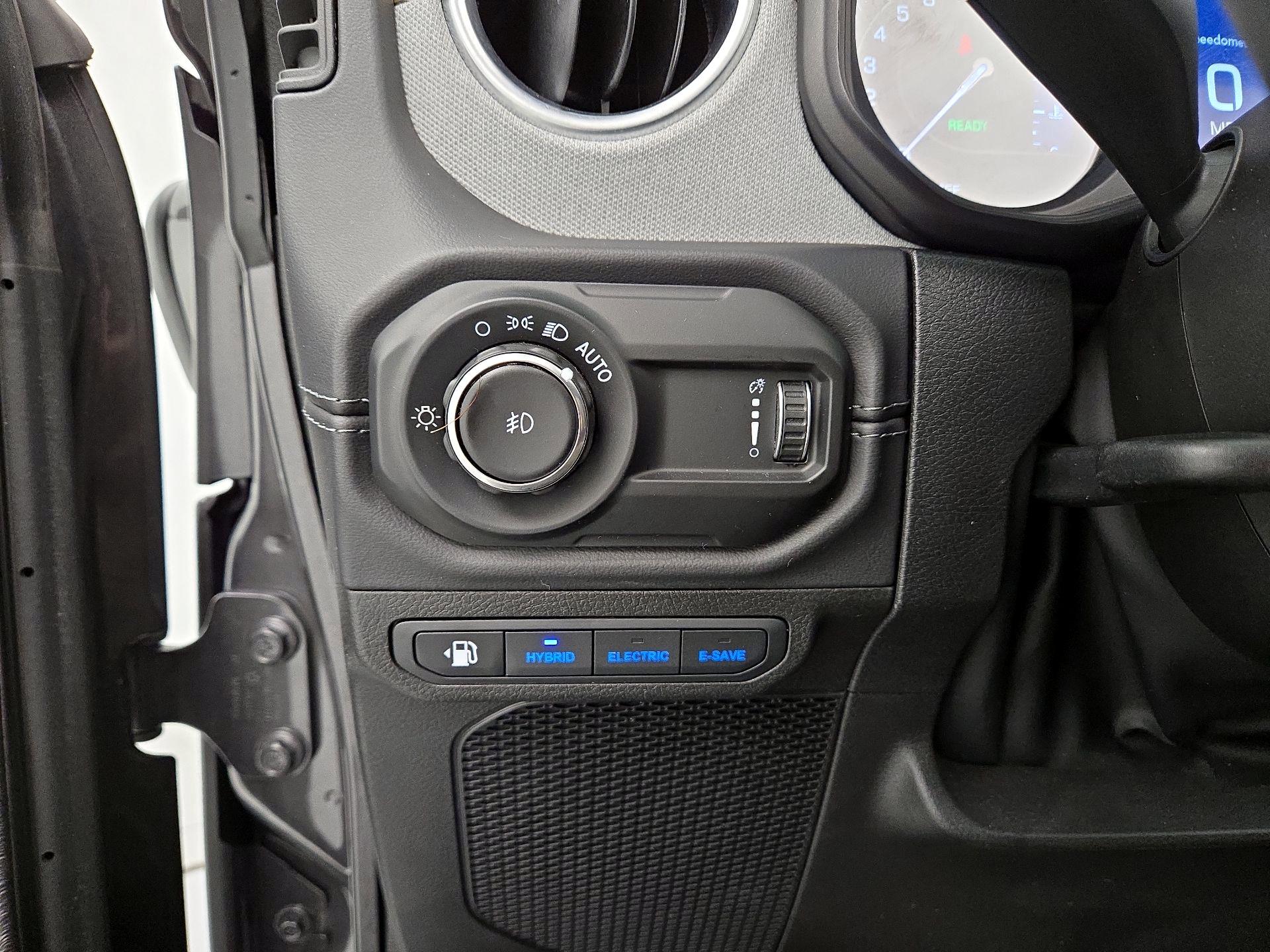 Thumbnail: 2025 Jeep Wrangler - 13