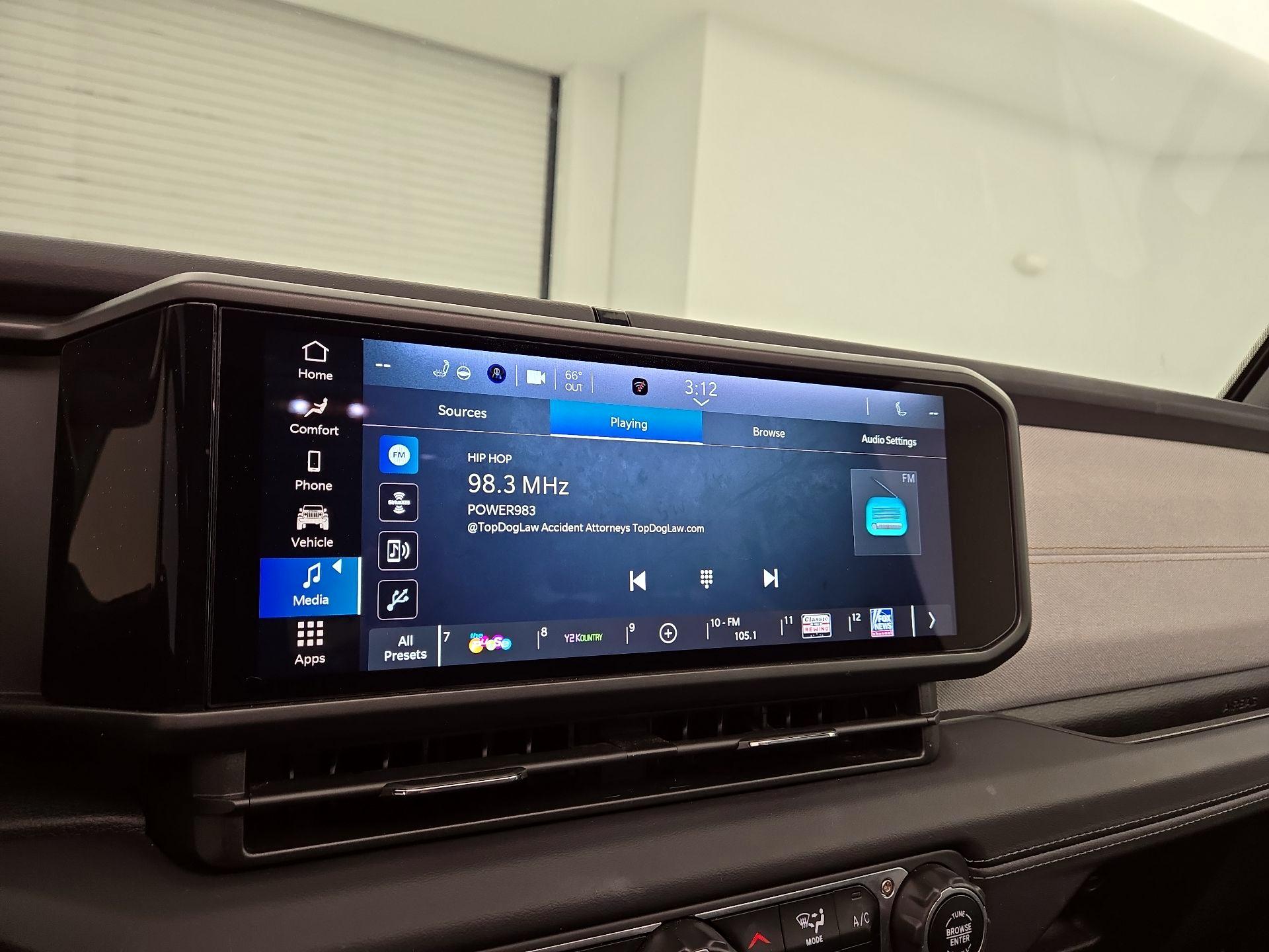 Thumbnail: 2025 Jeep Wrangler - 15