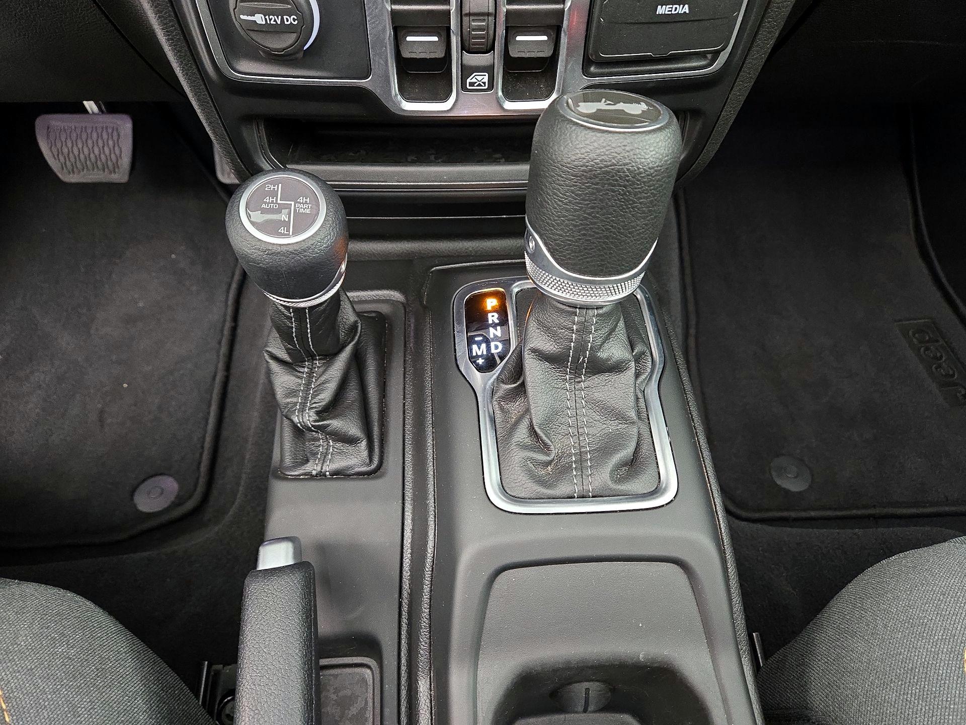 Thumbnail: 2025 Jeep Wrangler - 17