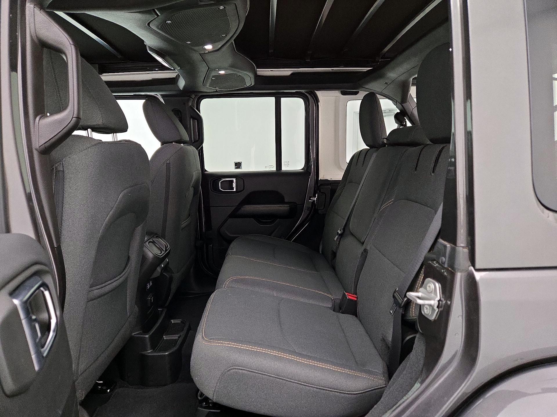 Thumbnail: 2025 Jeep Wrangler - 20