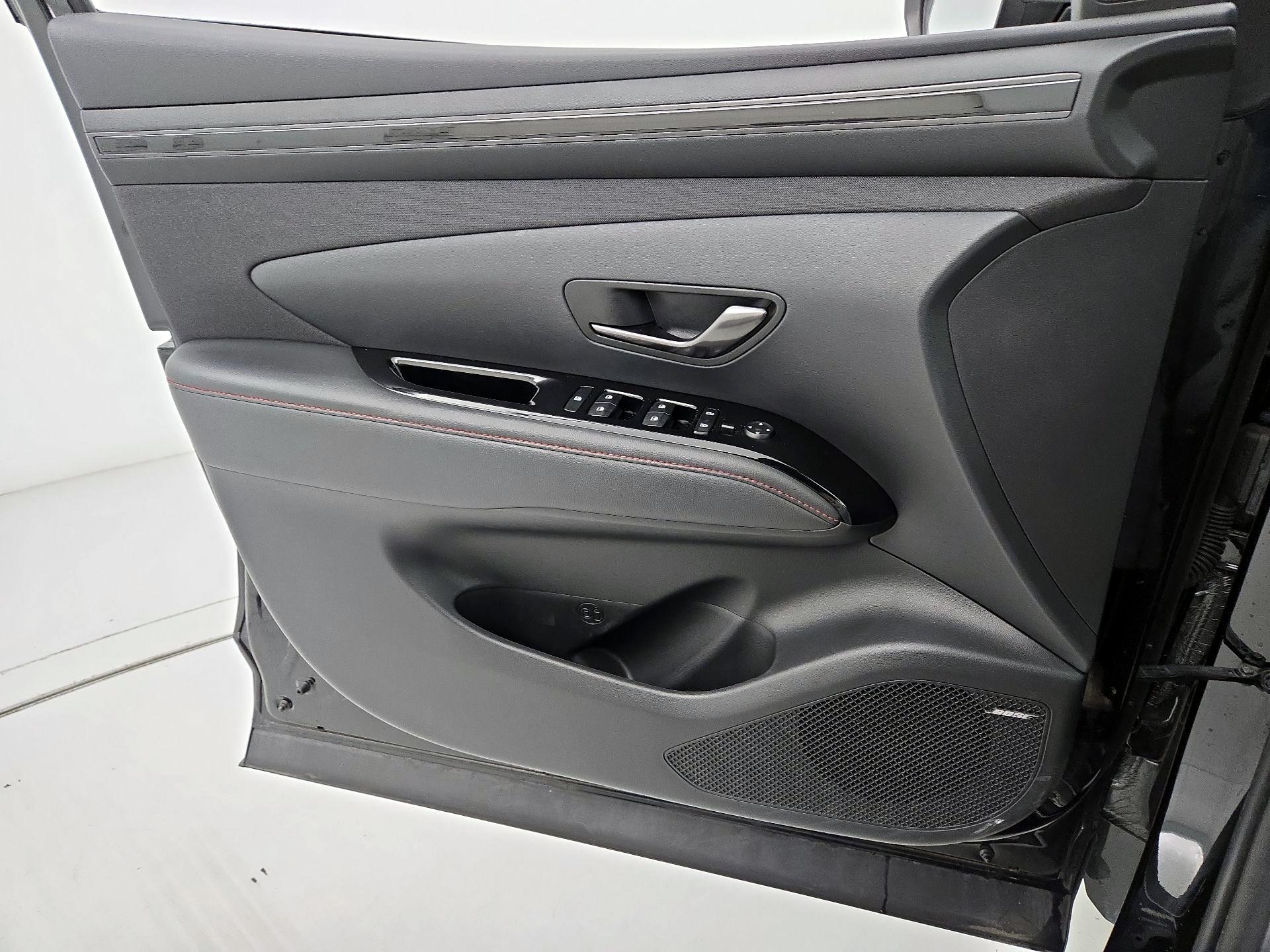 Thumbnail: 2022 Hyundai Tucson - 12