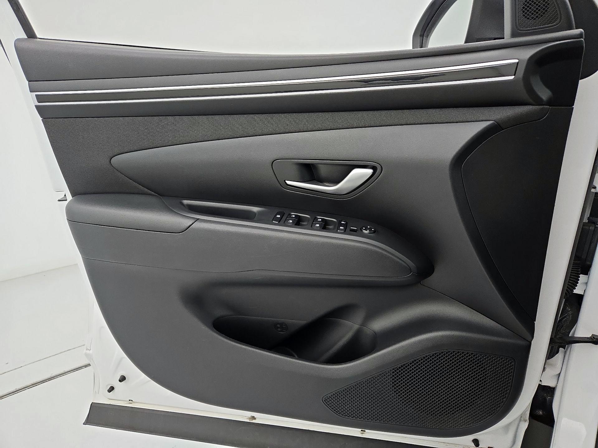 Thumbnail: 2023 Hyundai Tucson - 12