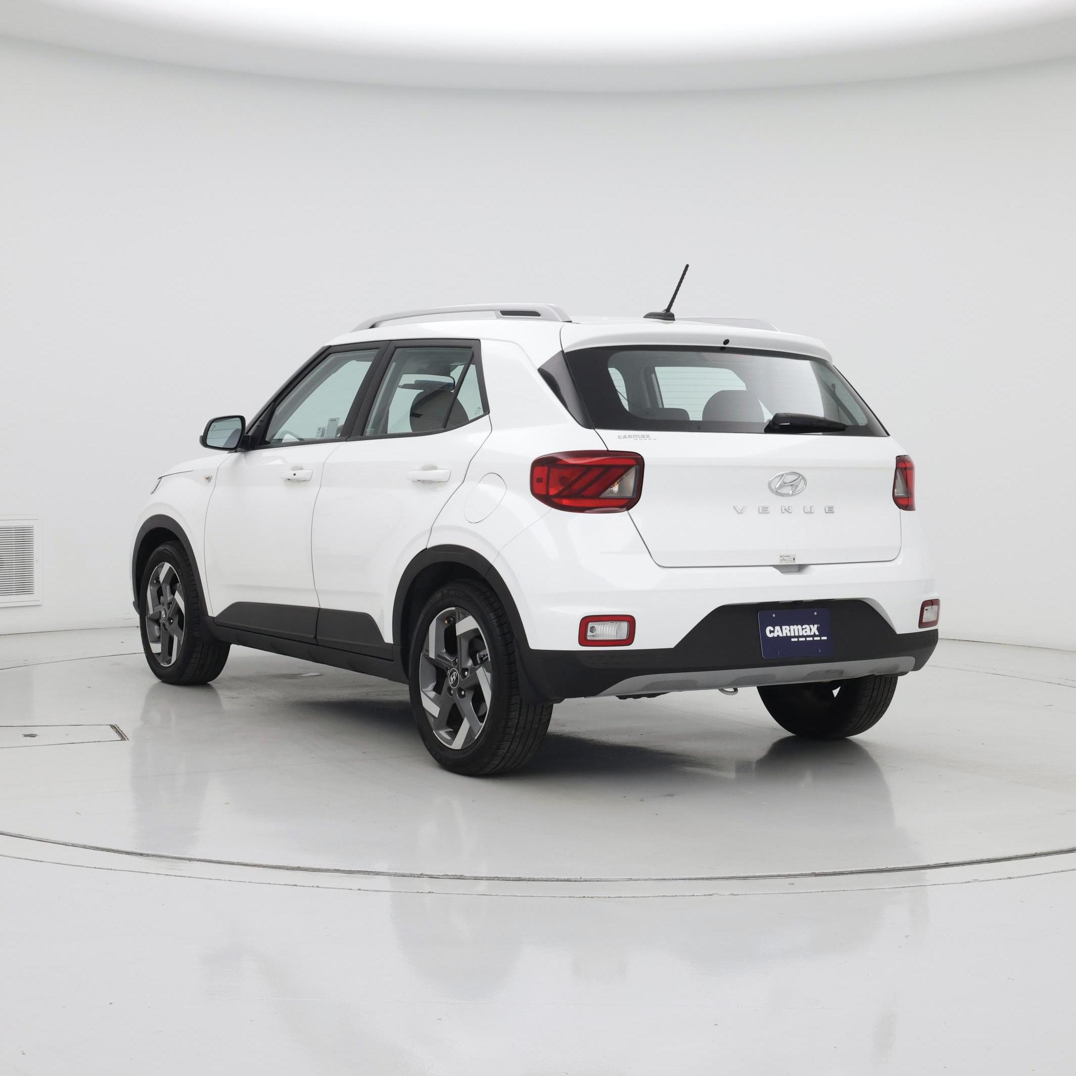 Thumbnail: 2024 Hyundai Venue - 2