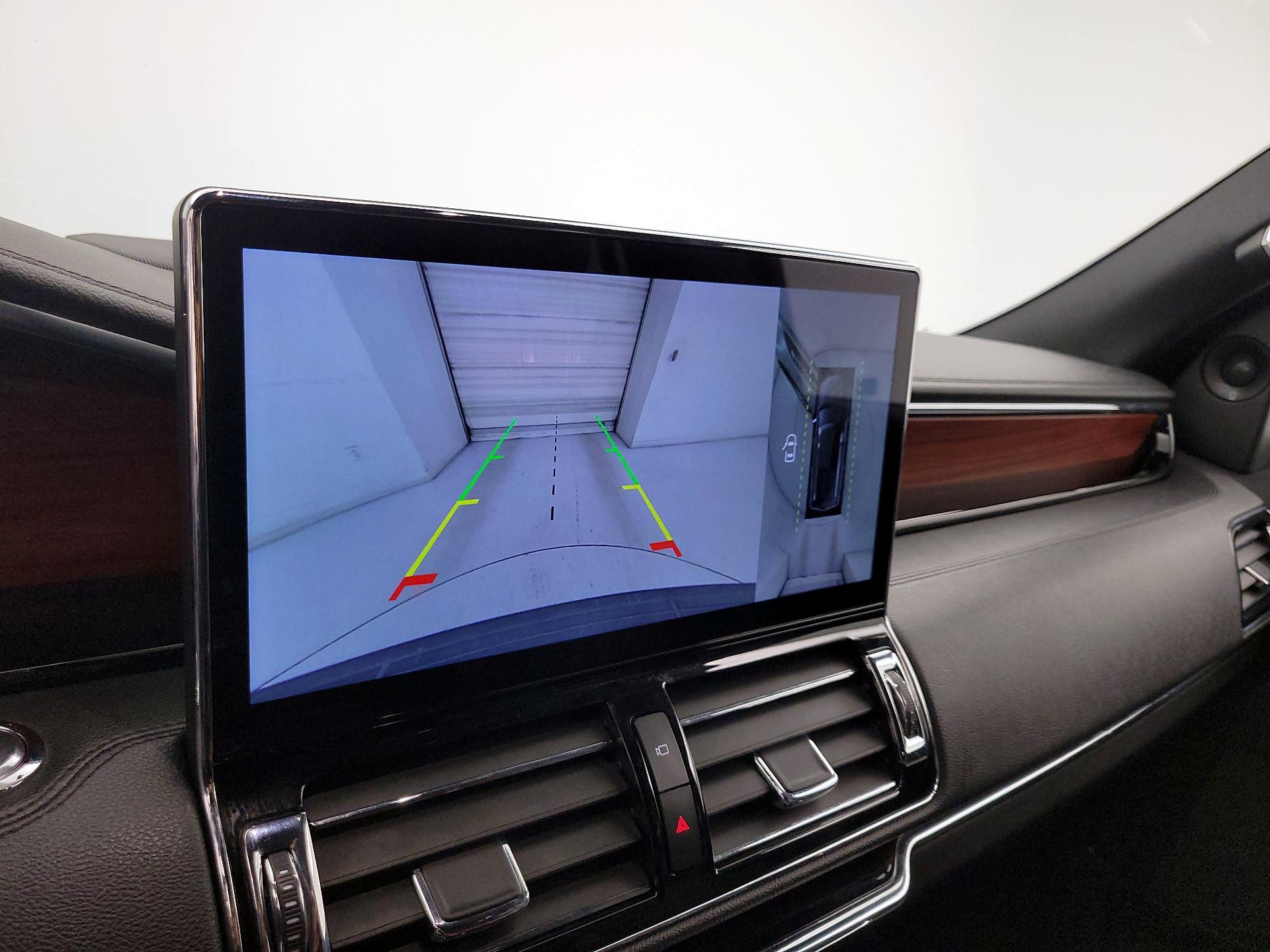 Thumbnail: 2022 Lincoln Navigator - 15