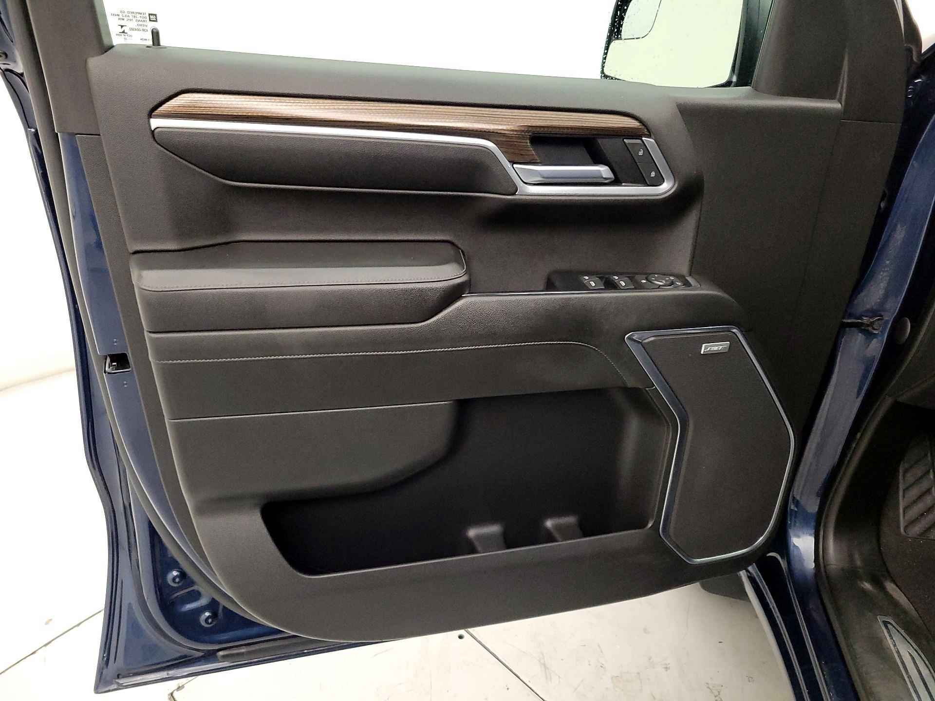 Thumbnail: 2022 Chevrolet Silverado 1500 - 12