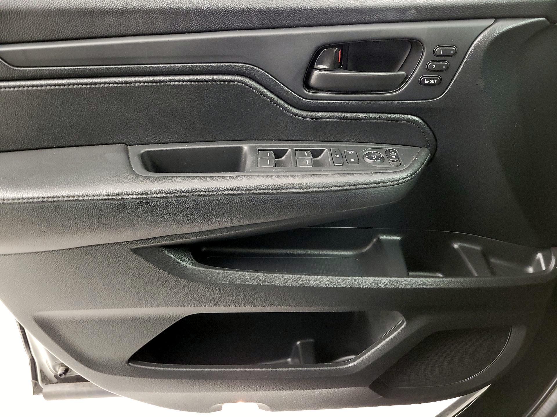 Thumbnail: 2023 Honda Odyssey - 12