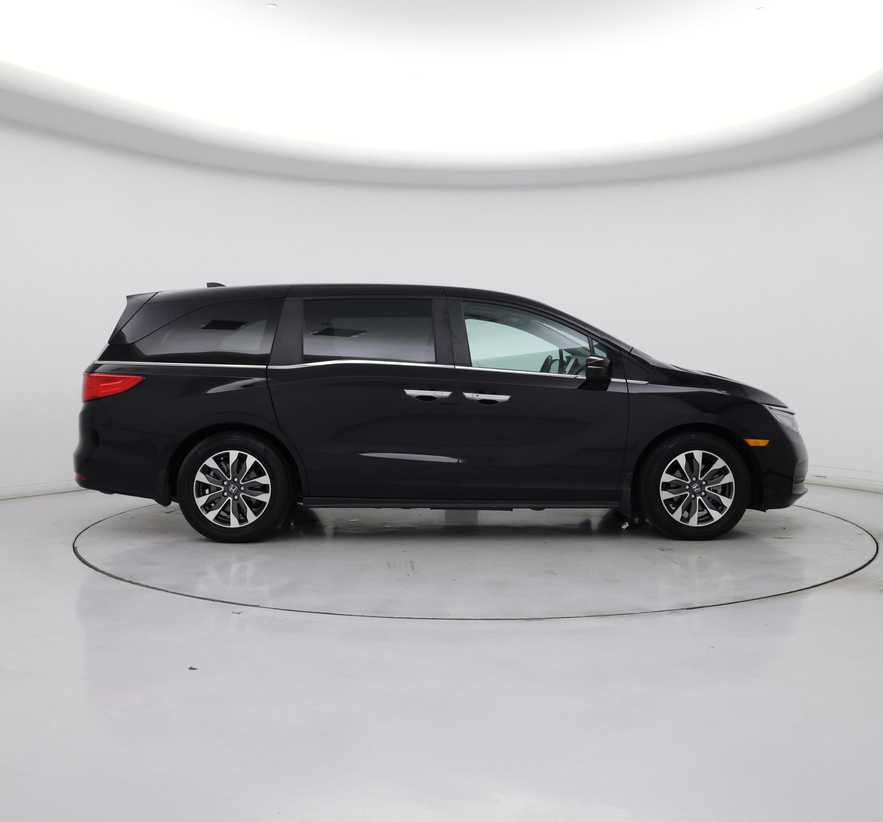 Thumbnail: 2023 Honda Odyssey - 7