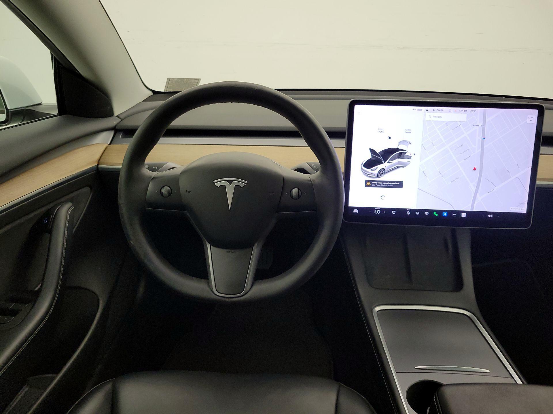 Thumbnail: 2021 Tesla Model 3 - 10