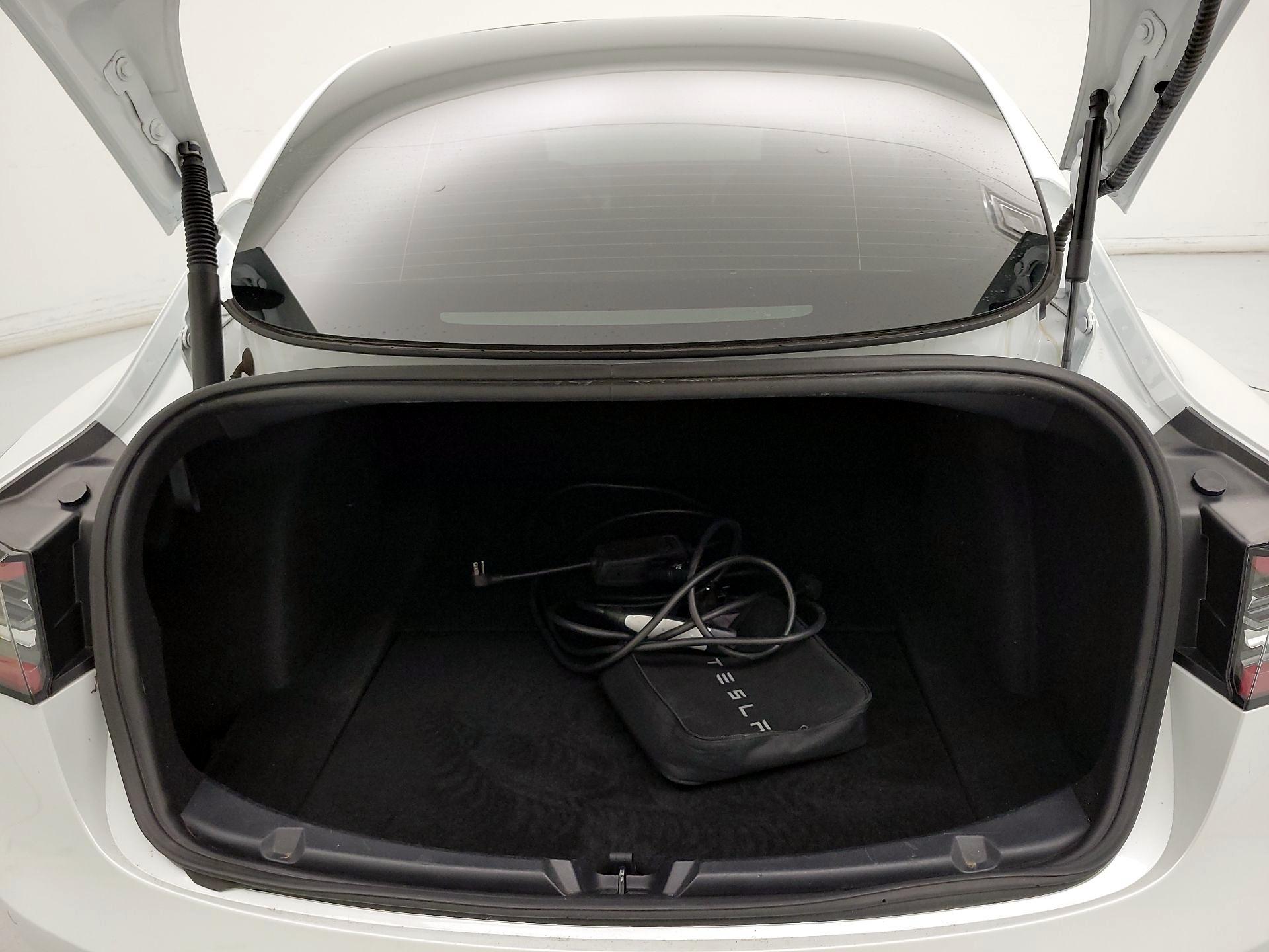 Thumbnail: 2021 Tesla Model 3 - 20