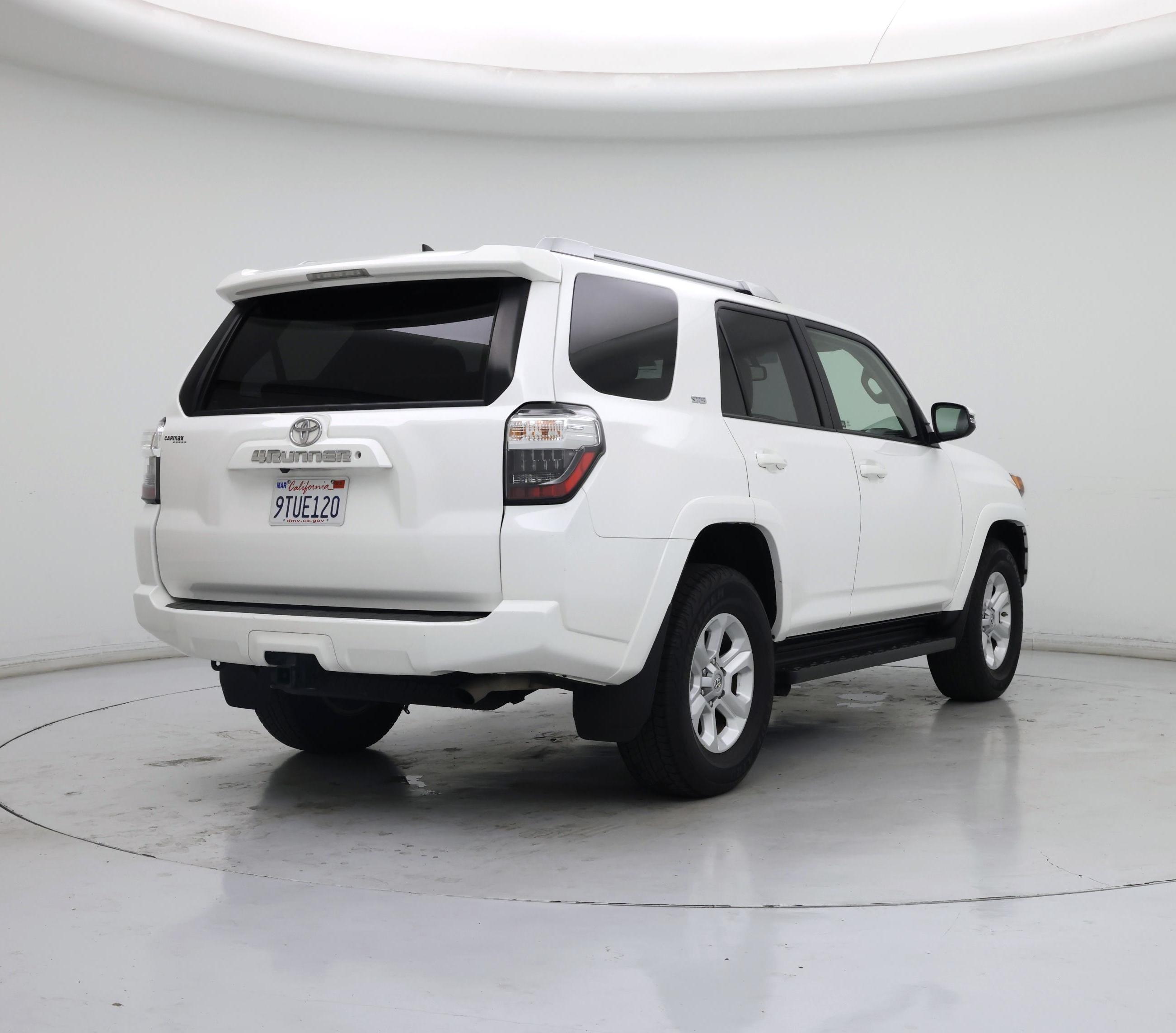 Thumbnail: 2015 Toyota 4Runner - 8