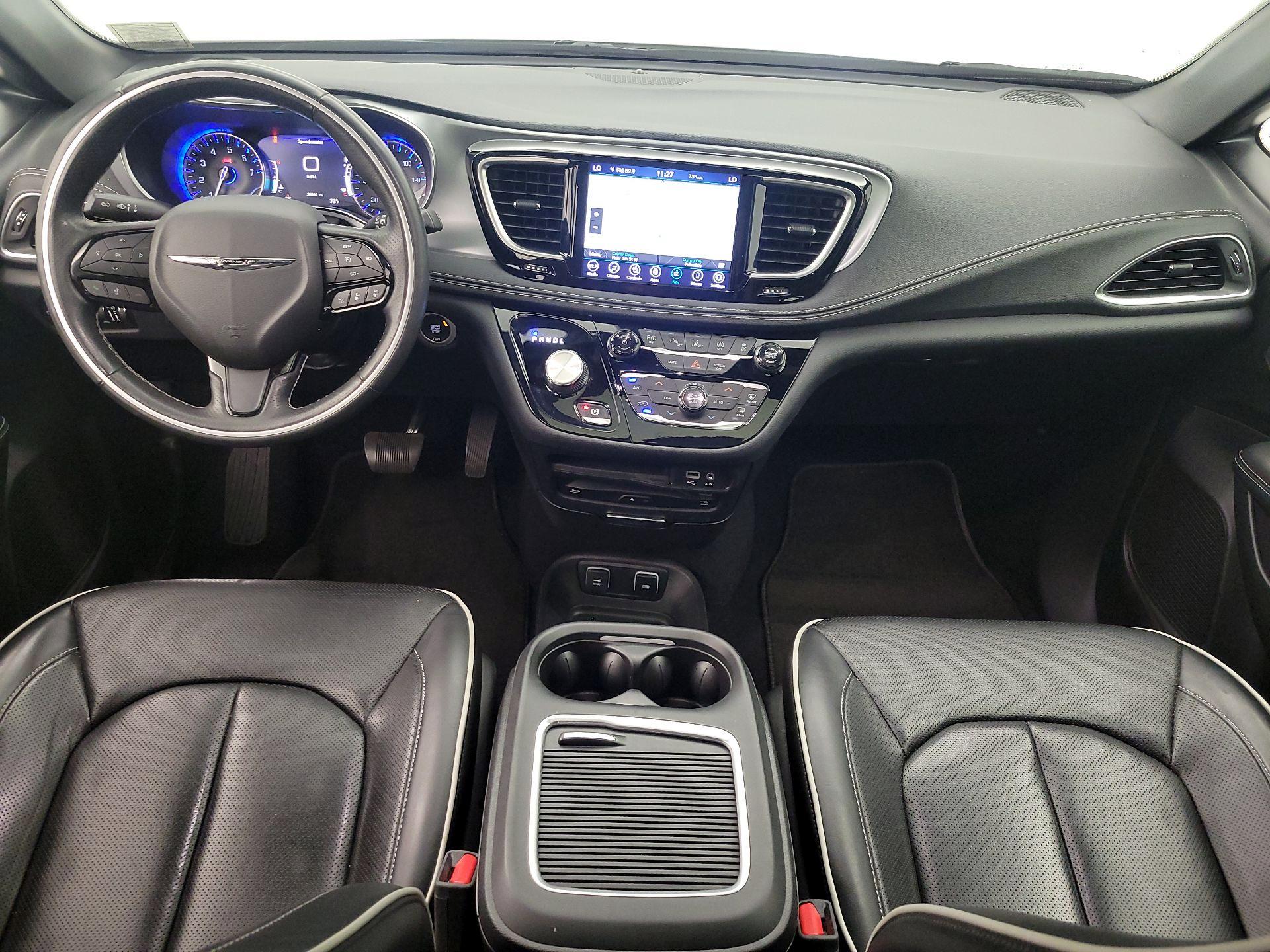 Thumbnail: 2020 Chrysler Pacifica - 9