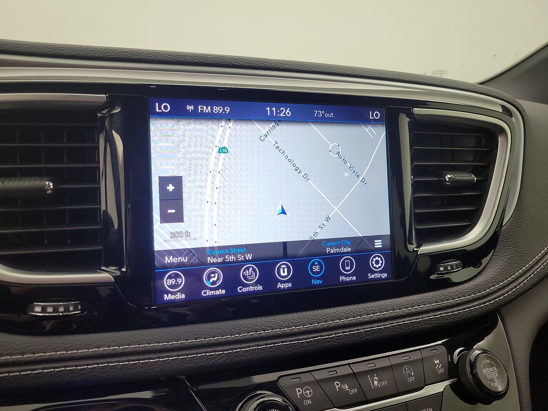 Thumbnail: 2020 Chrysler Pacifica - 14