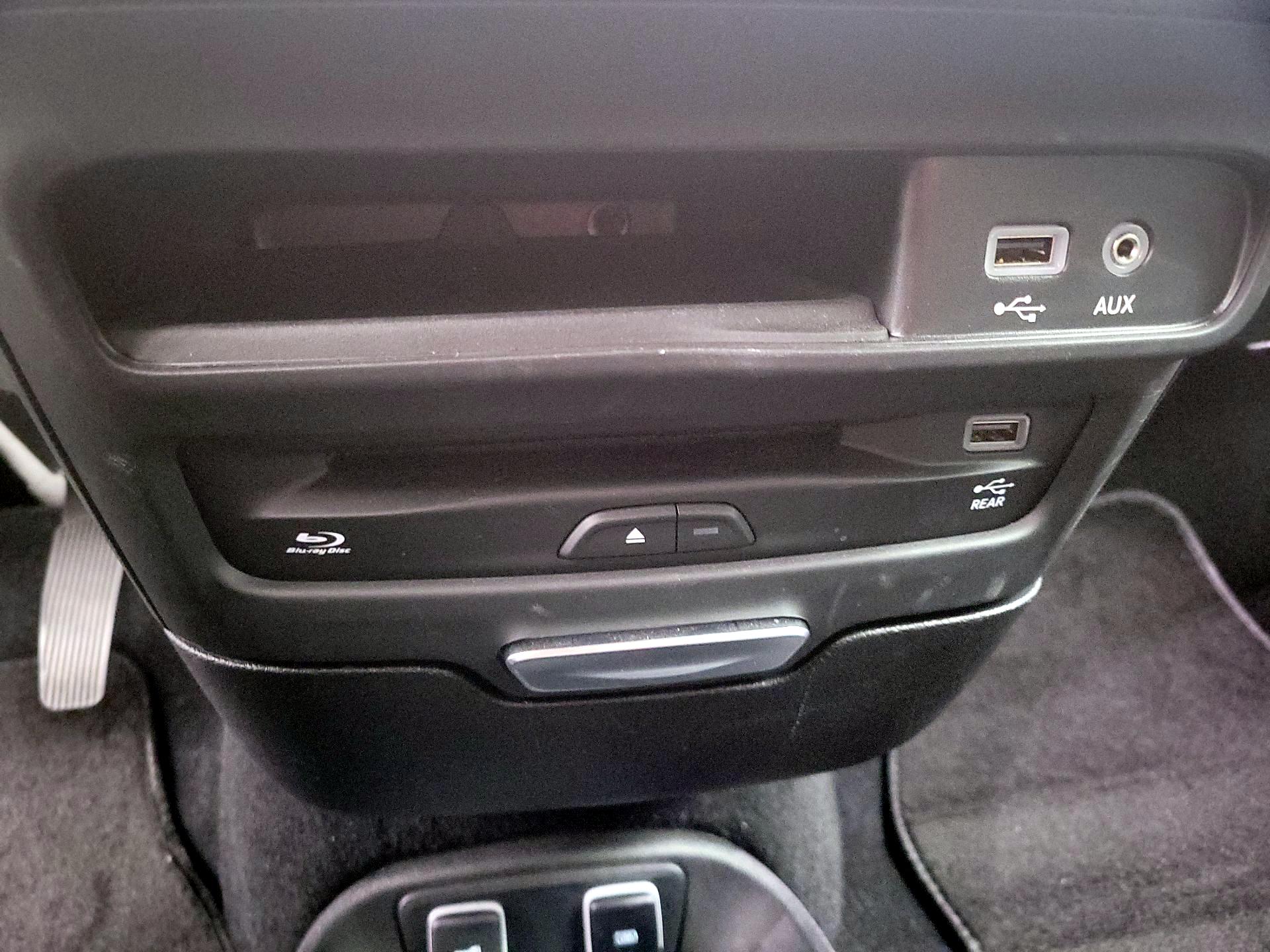 Thumbnail: 2020 Chrysler Pacifica - 19