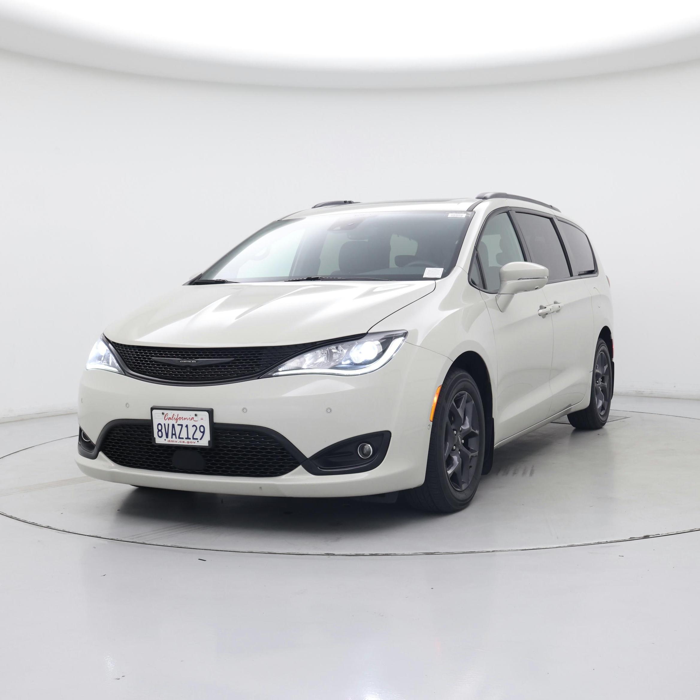 Thumbnail: 2020 Chrysler Pacifica - 4