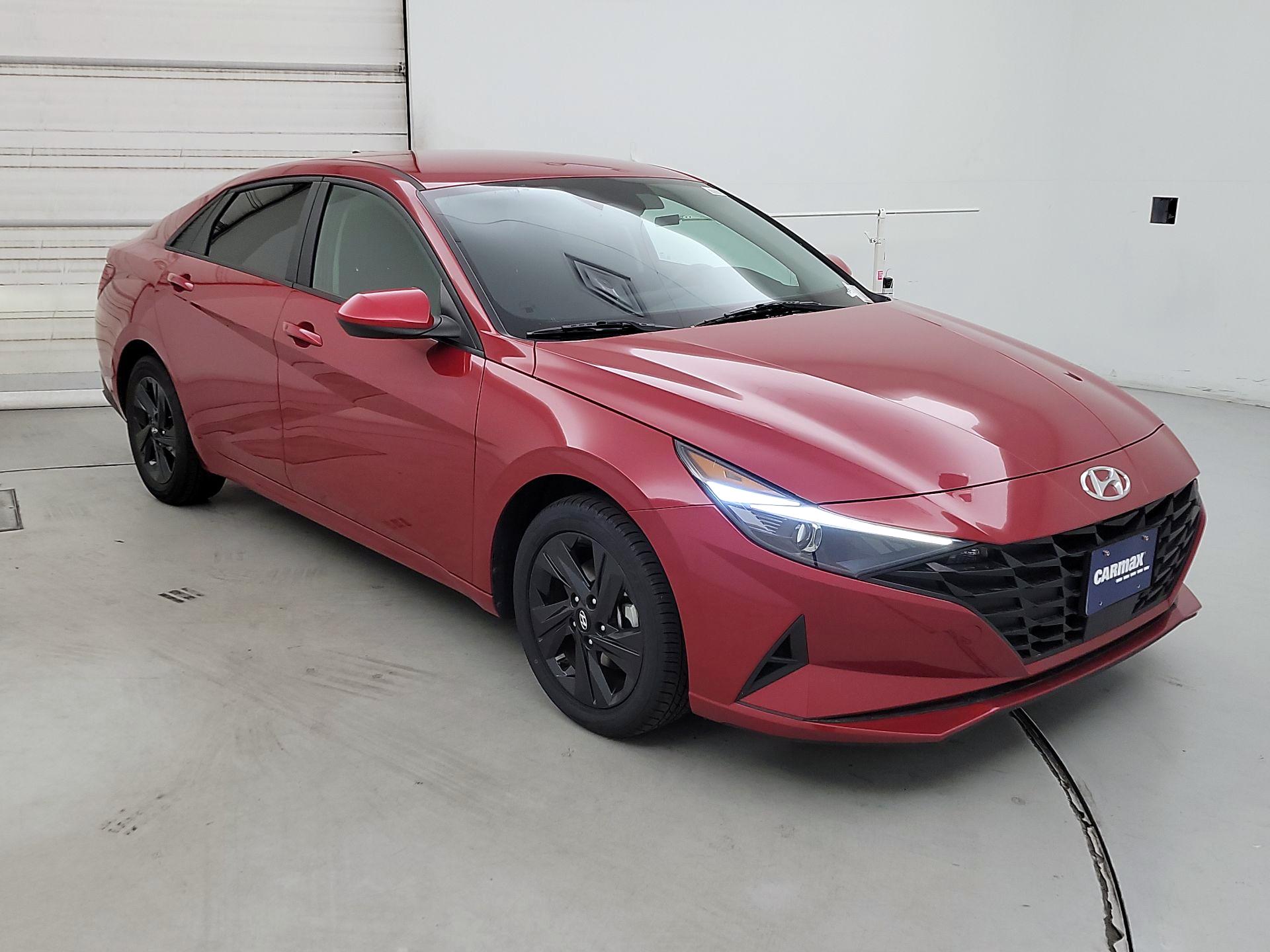 Thumbnail: 2022 Hyundai Elantra - 1