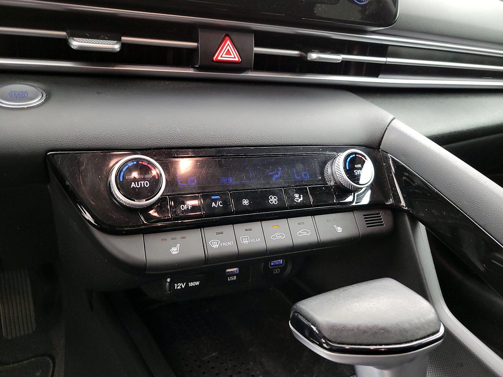 Thumbnail: 2022 Hyundai Elantra - 14