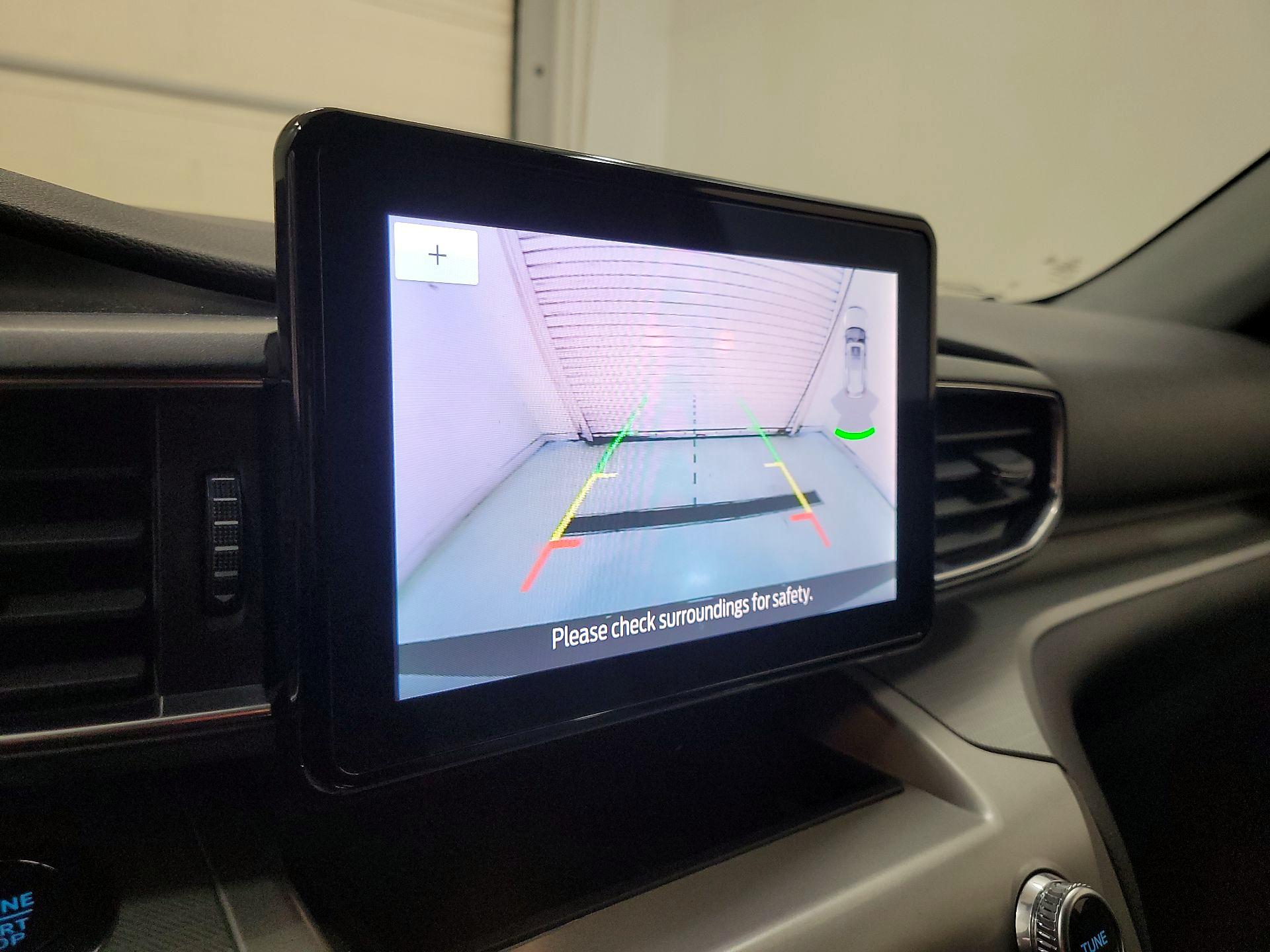 Thumbnail: 2022 Ford Explorer - 15