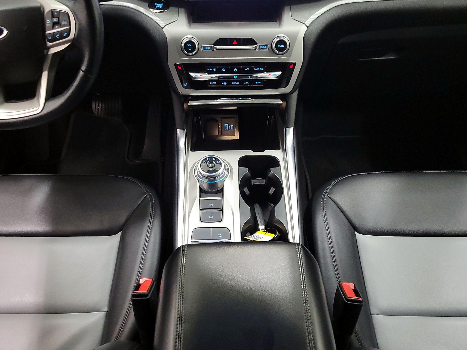 Thumbnail: 2022 Ford Explorer - 18