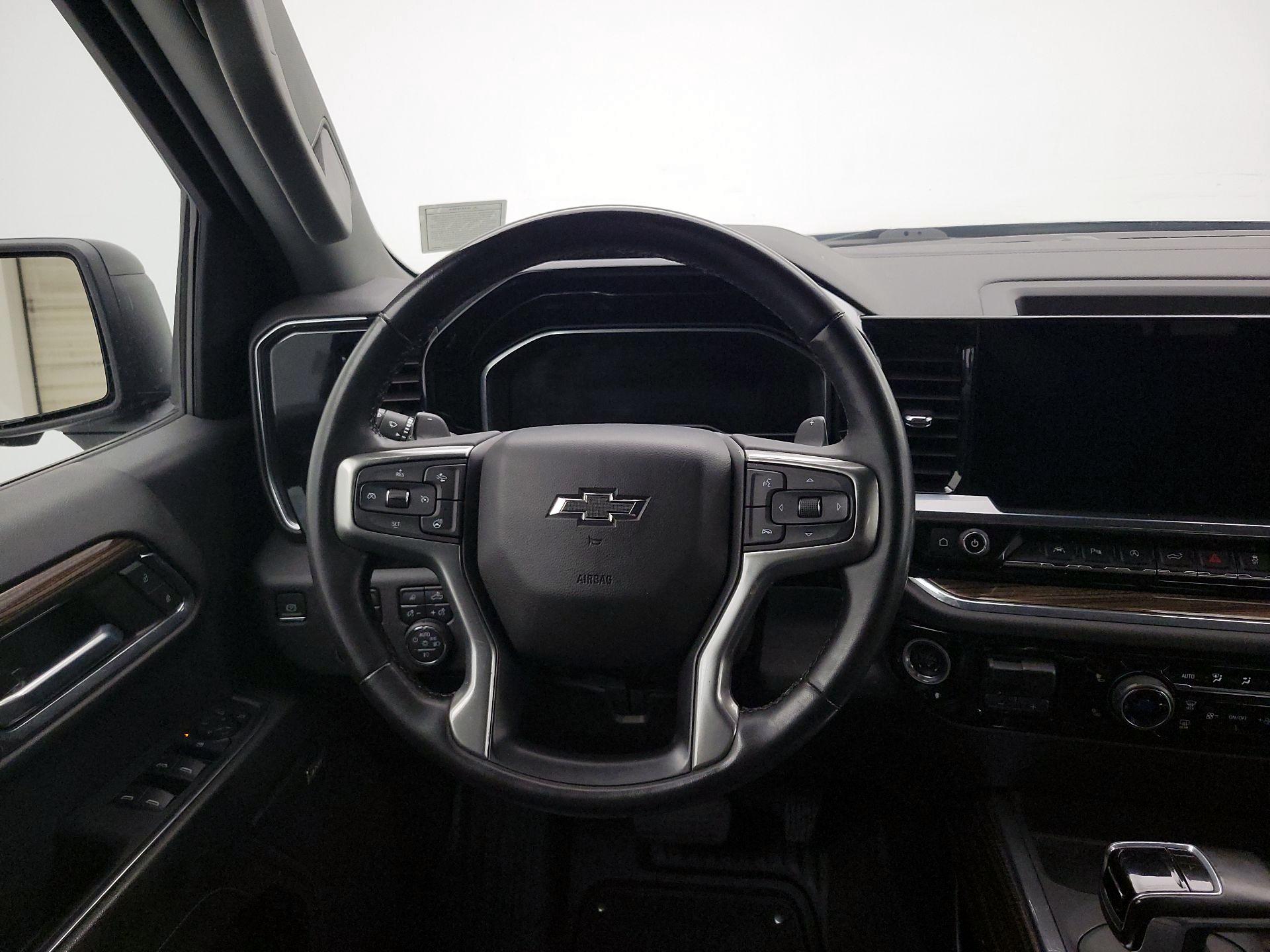 Thumbnail: 2023 Chevrolet Silverado 1500 - 10