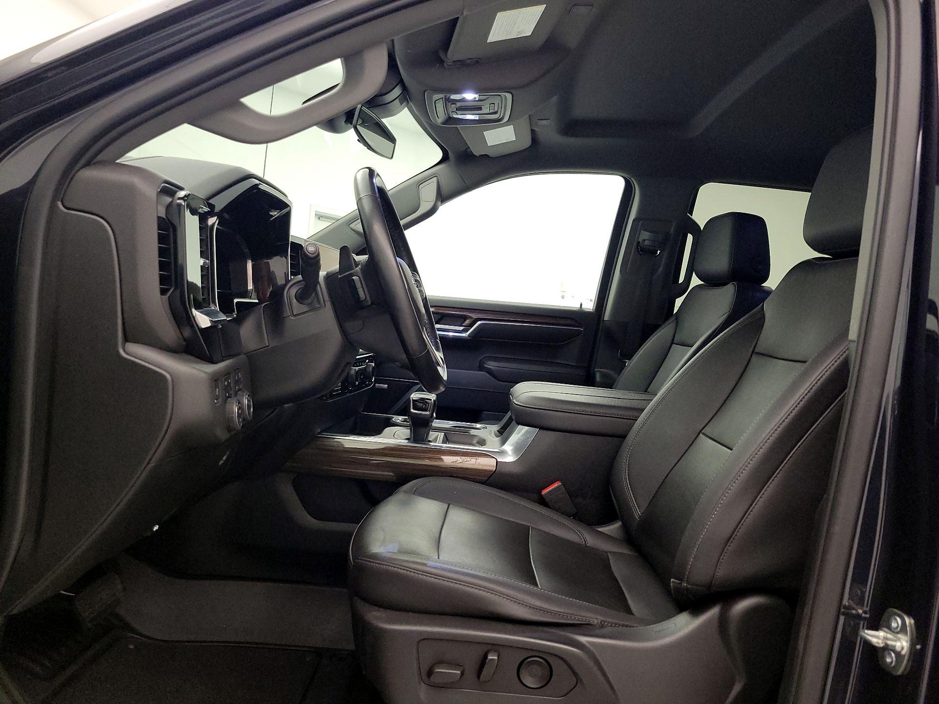 Thumbnail: 2023 Chevrolet Silverado 1500 - 11