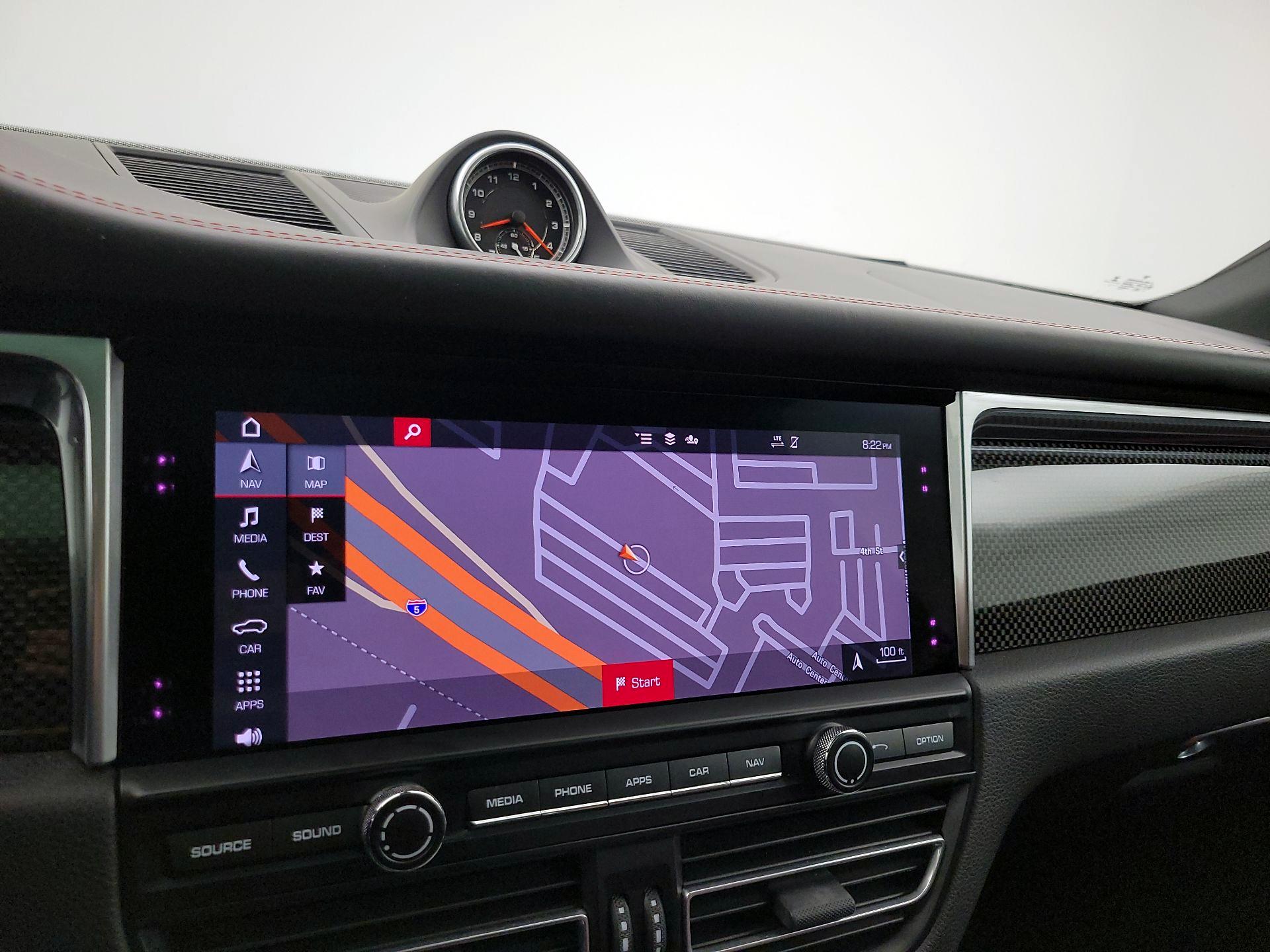 Thumbnail: 2021 Porsche Macan - 14