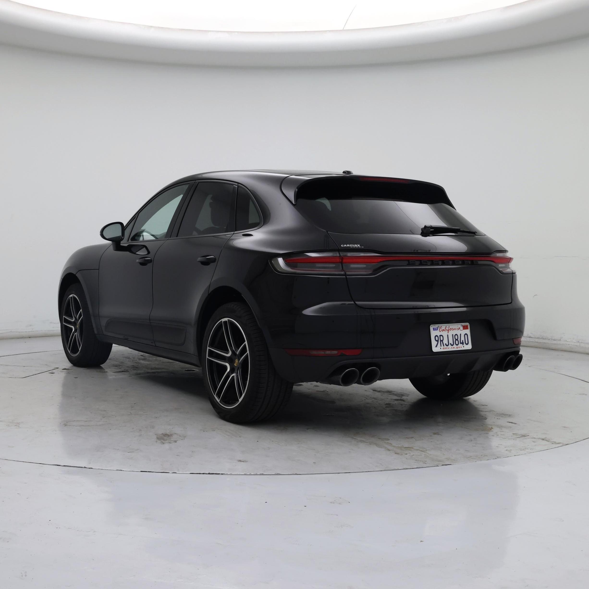 Thumbnail: 2021 Porsche Macan - 2