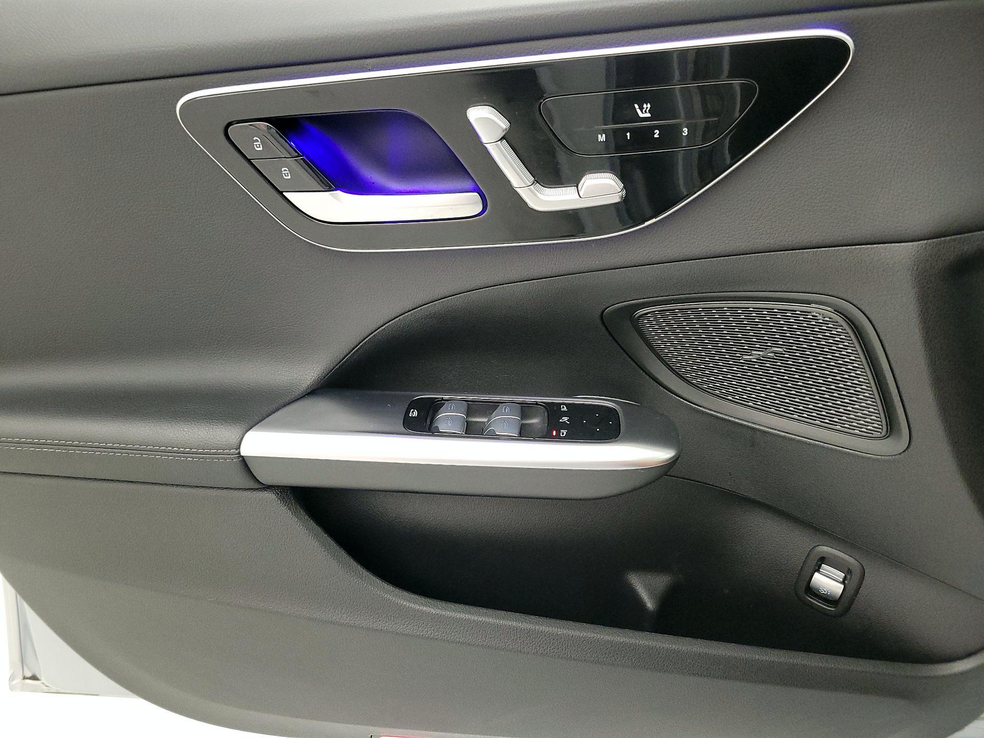 Thumbnail: 2023 Mercedes-Benz C-Class - 12