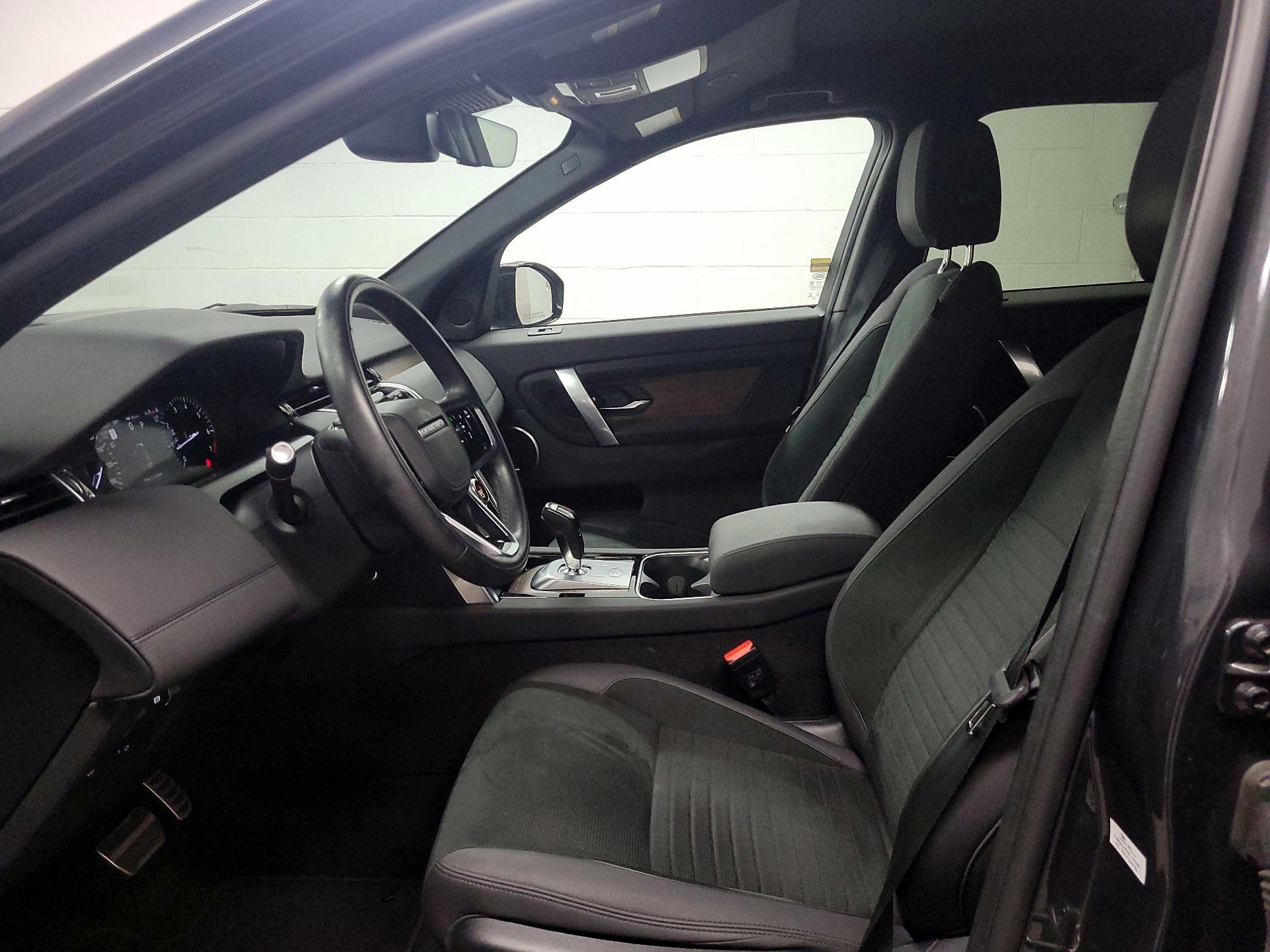 Thumbnail: 2023 Land Rover Discovery Sport - 11