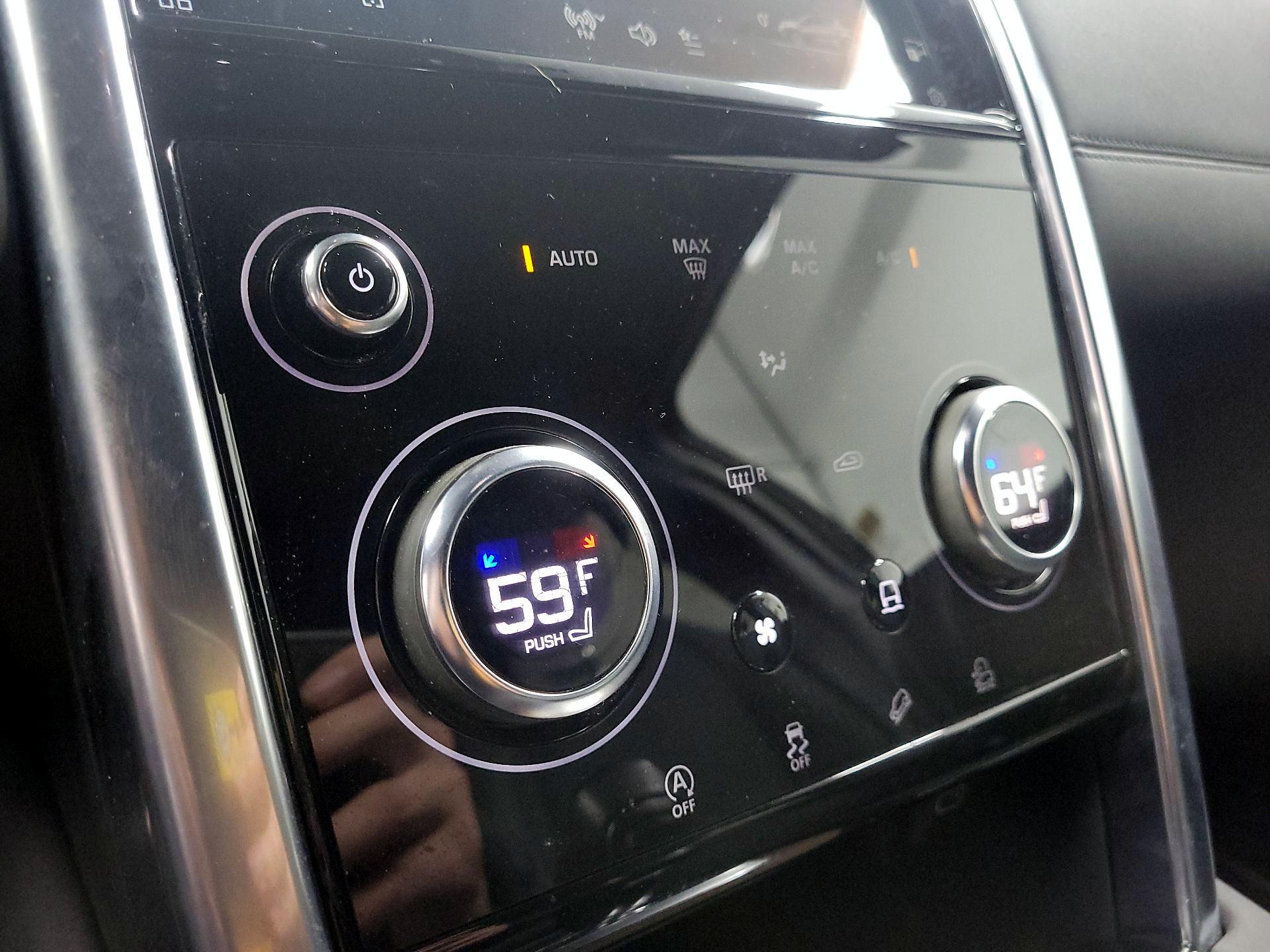 Thumbnail: 2023 Land Rover Discovery Sport - 16