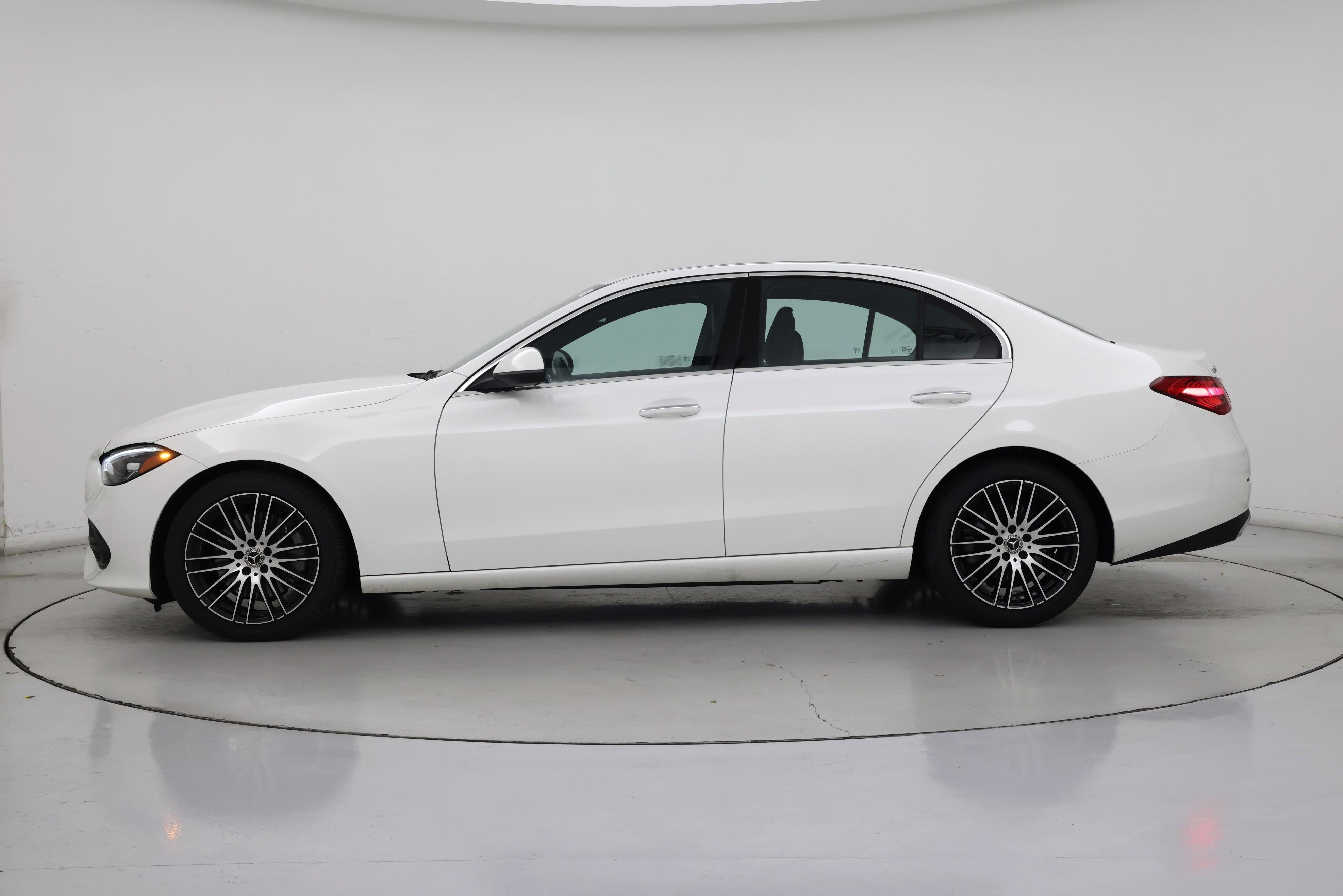 Thumbnail: 2023 Mercedes-Benz C-Class - 3