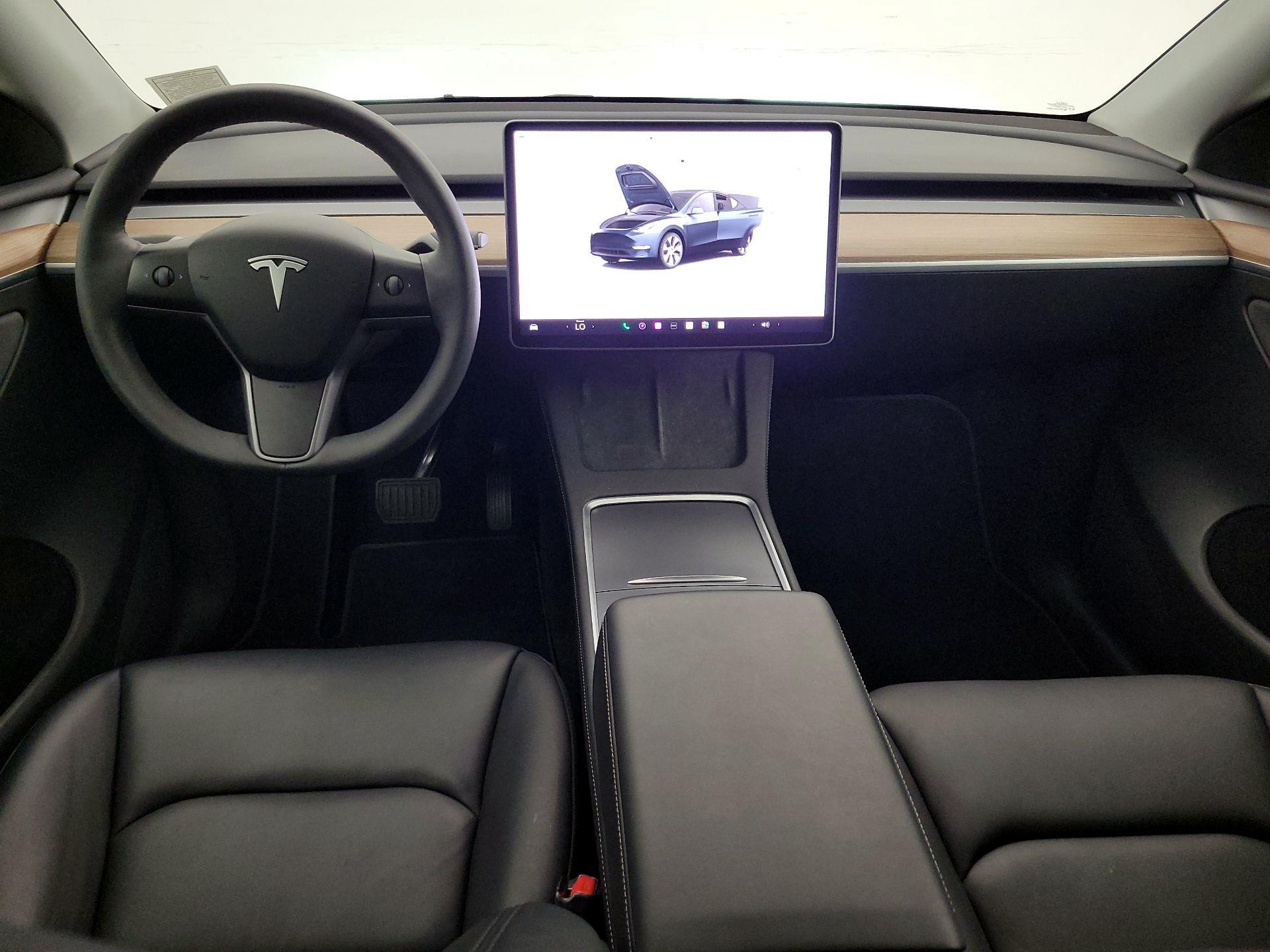 Thumbnail: 2024 Tesla Model Y - 9