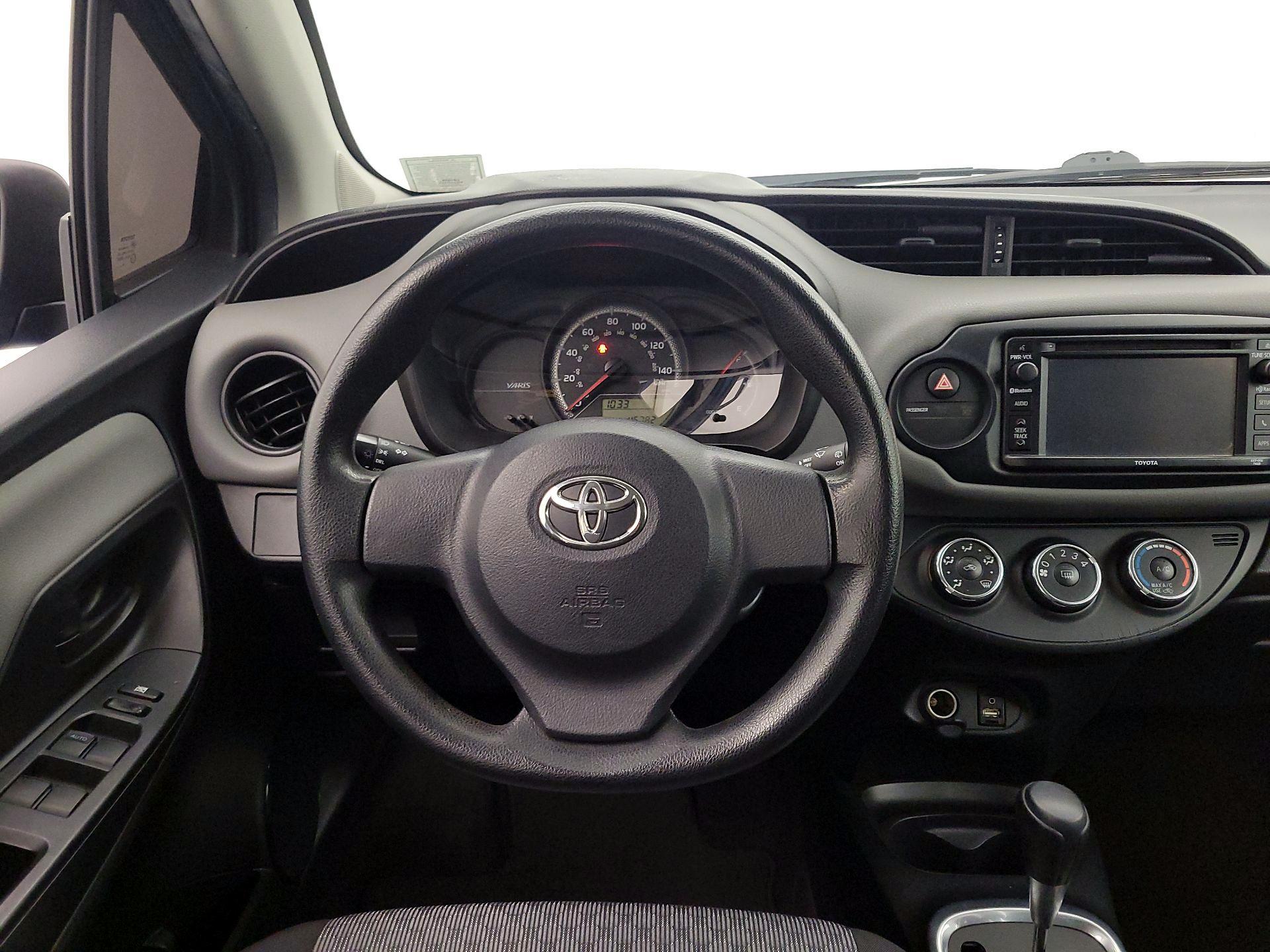 Thumbnail: 2015 Toyota Yaris - 10