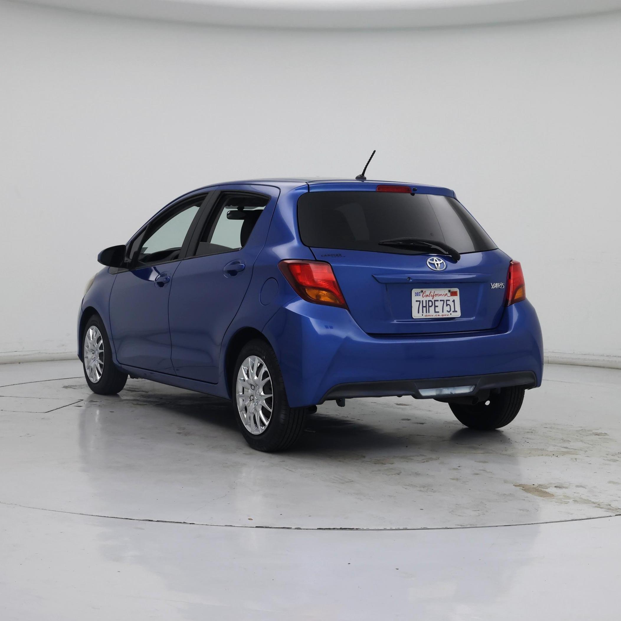 Thumbnail: 2015 Toyota Yaris - 2