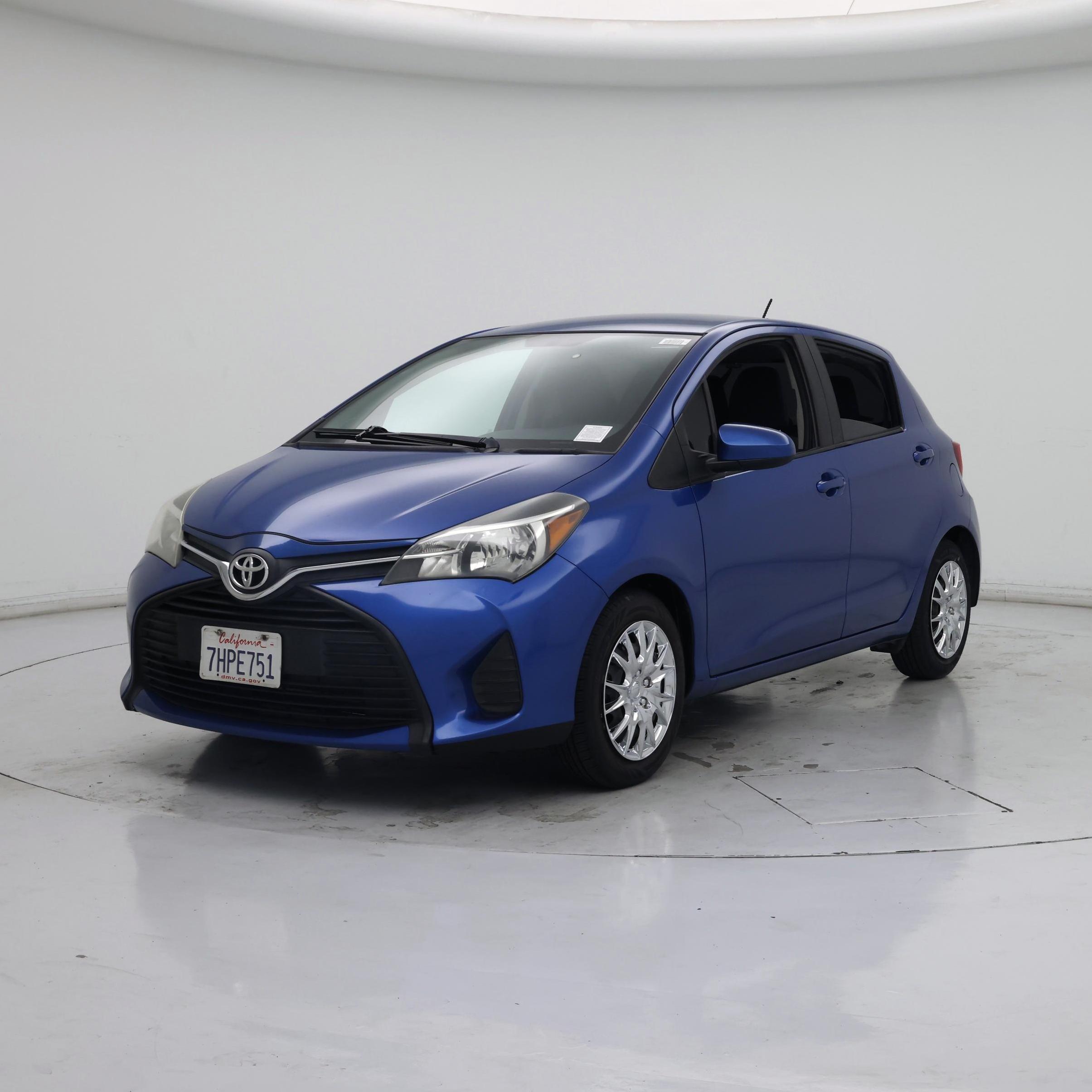 Thumbnail: 2015 Toyota Yaris - 4