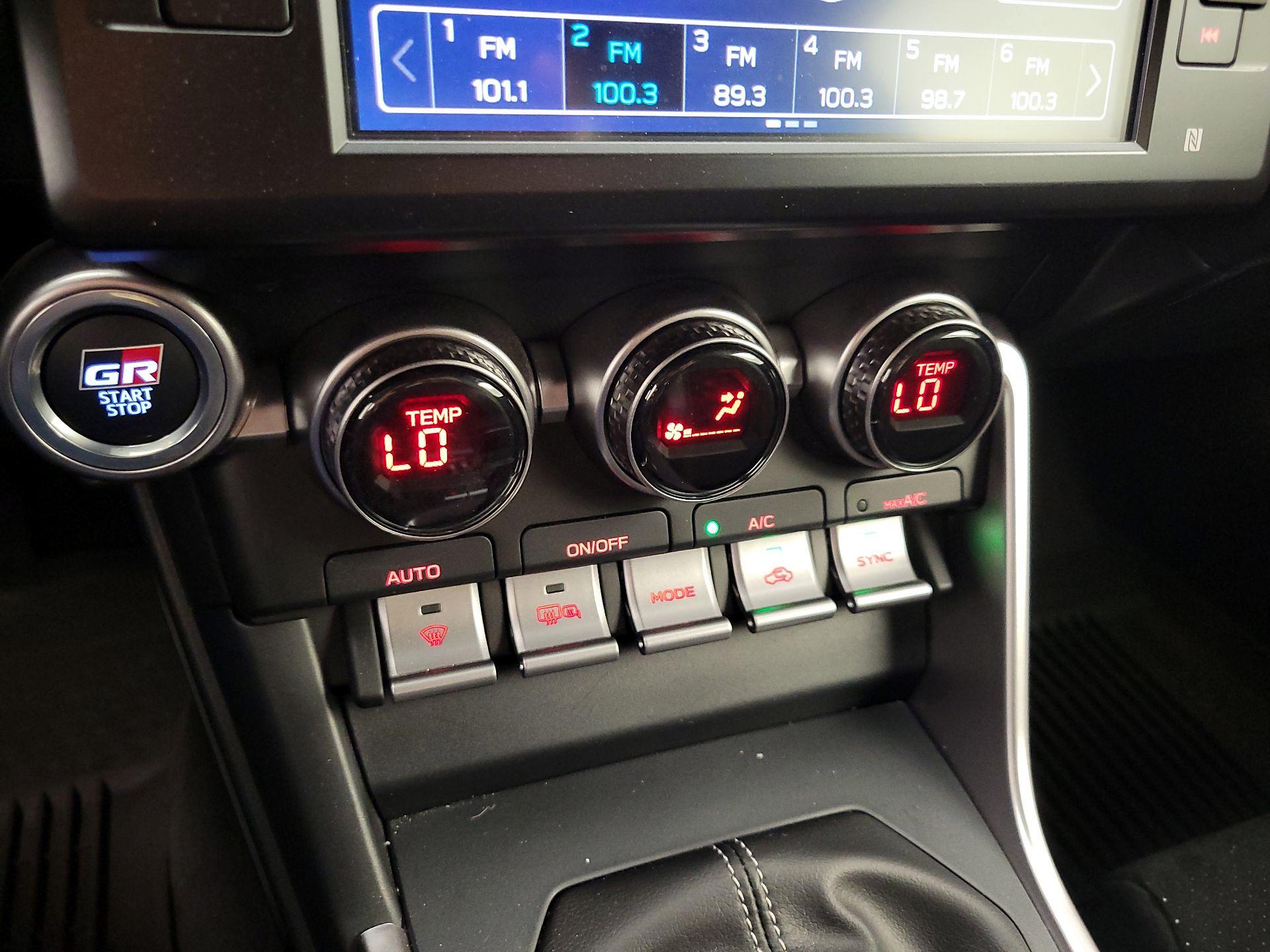 Thumbnail: 2023 Toyota GR86 - 16