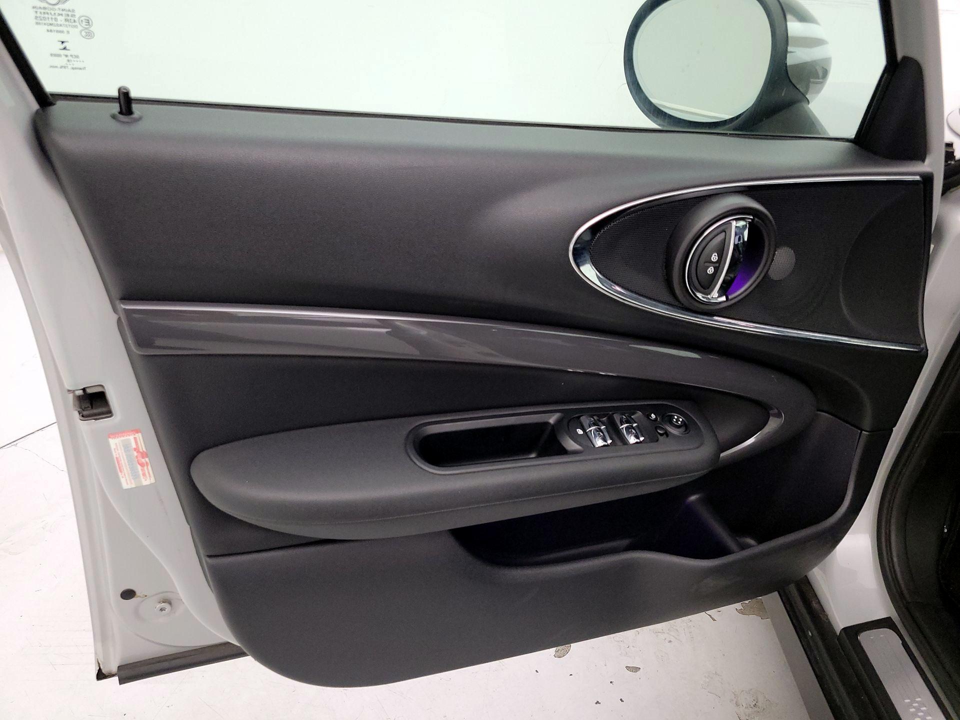 Thumbnail: 2019 MINI Cooper Clubman - 12