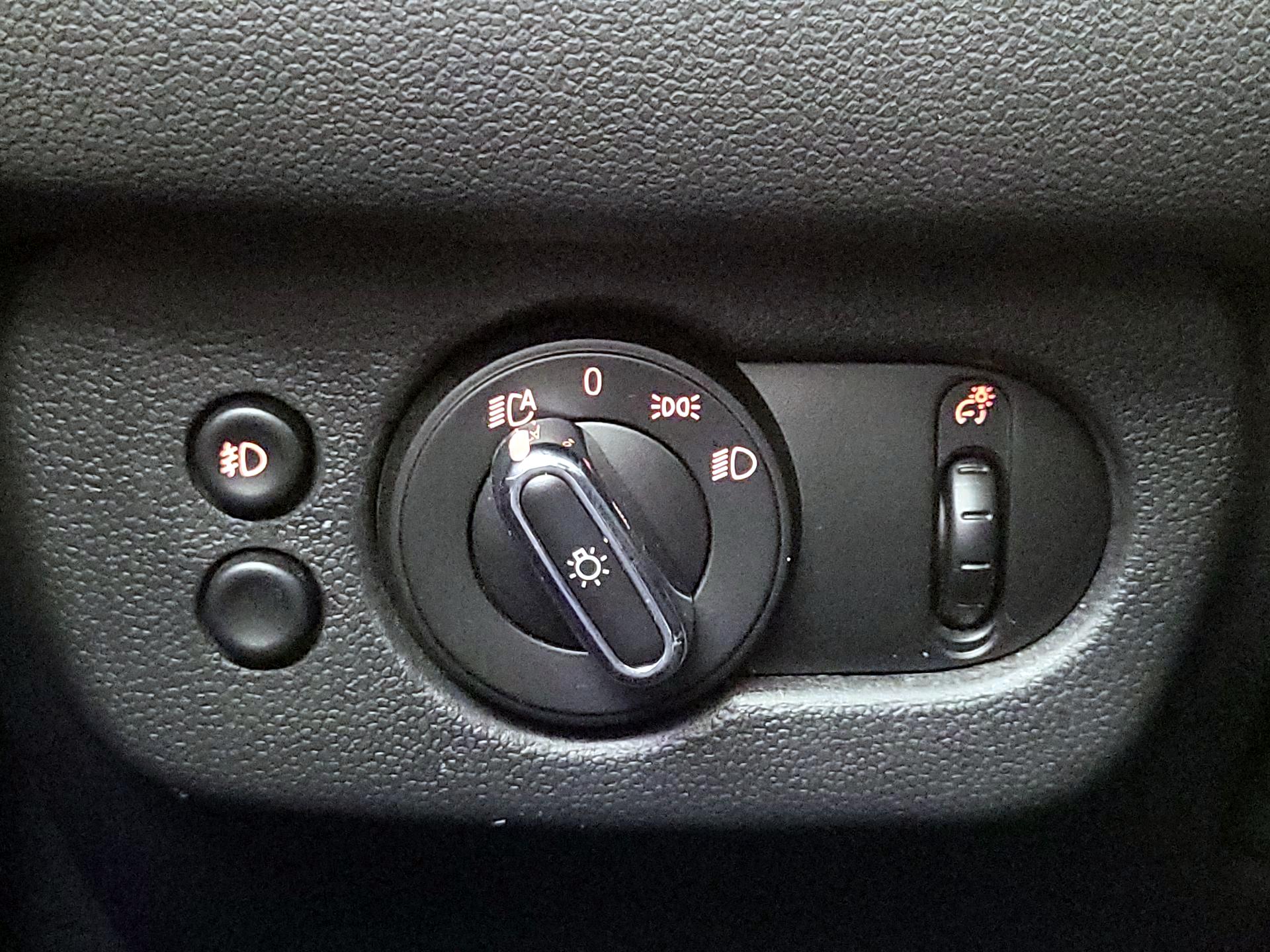 Thumbnail: 2019 MINI Cooper Clubman - 13