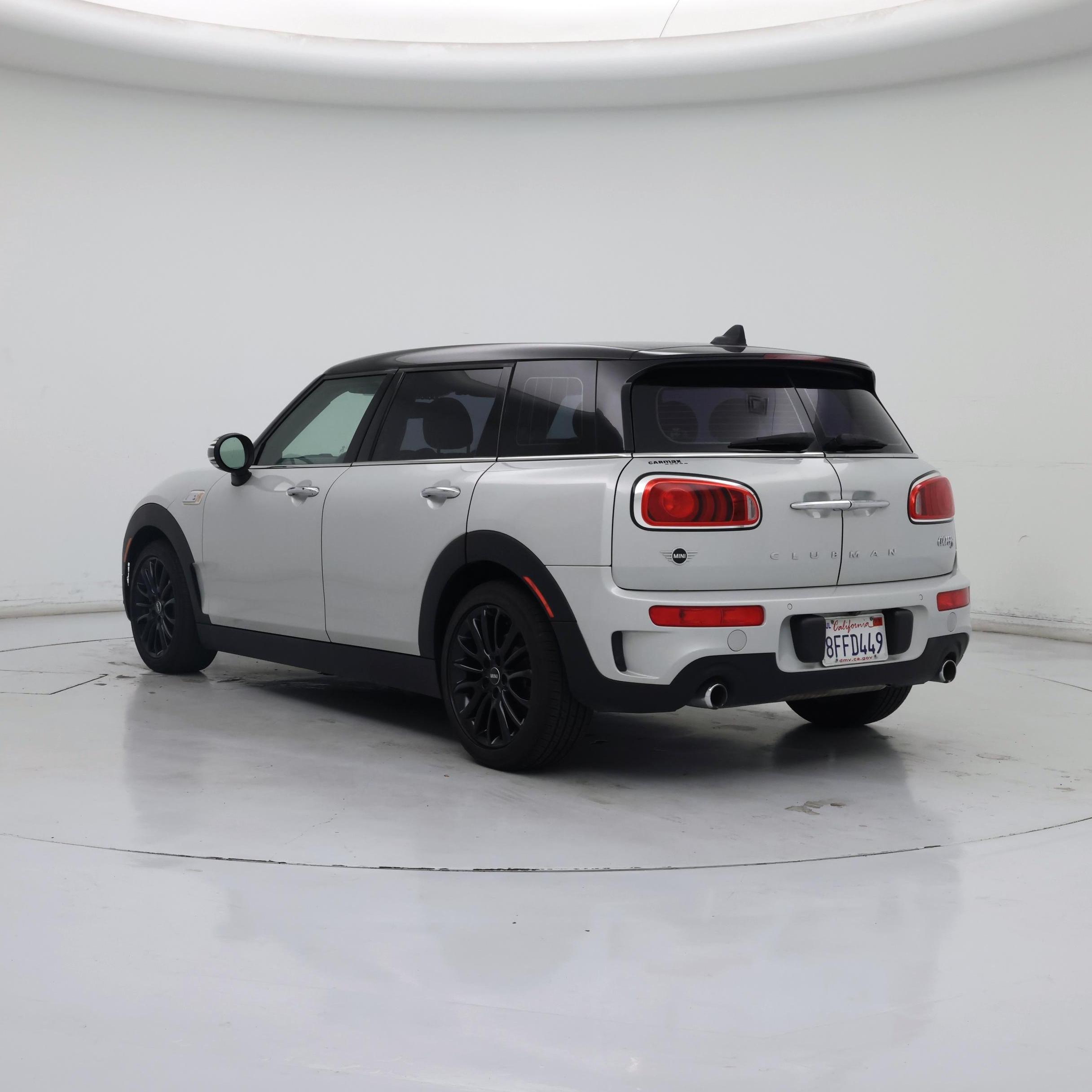 Thumbnail: 2019 MINI Cooper Clubman - 2