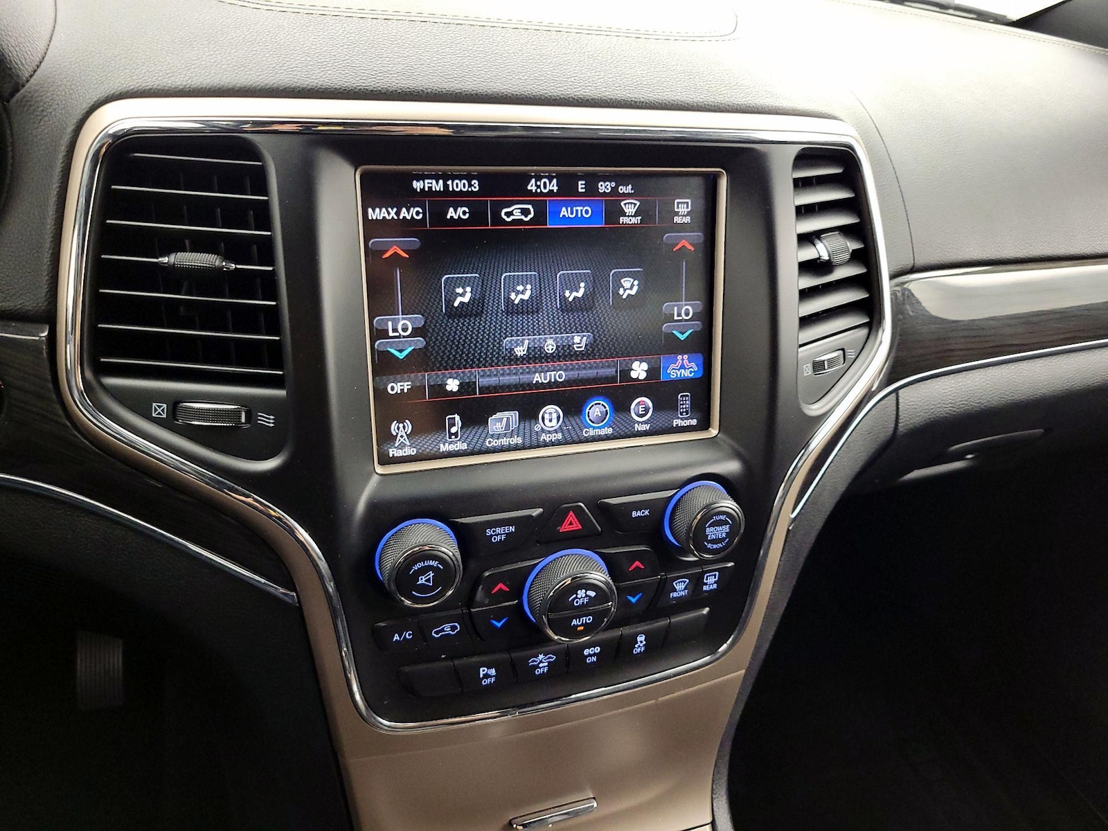 2015 Jeep Grand Cherokee Overland - Photo 18