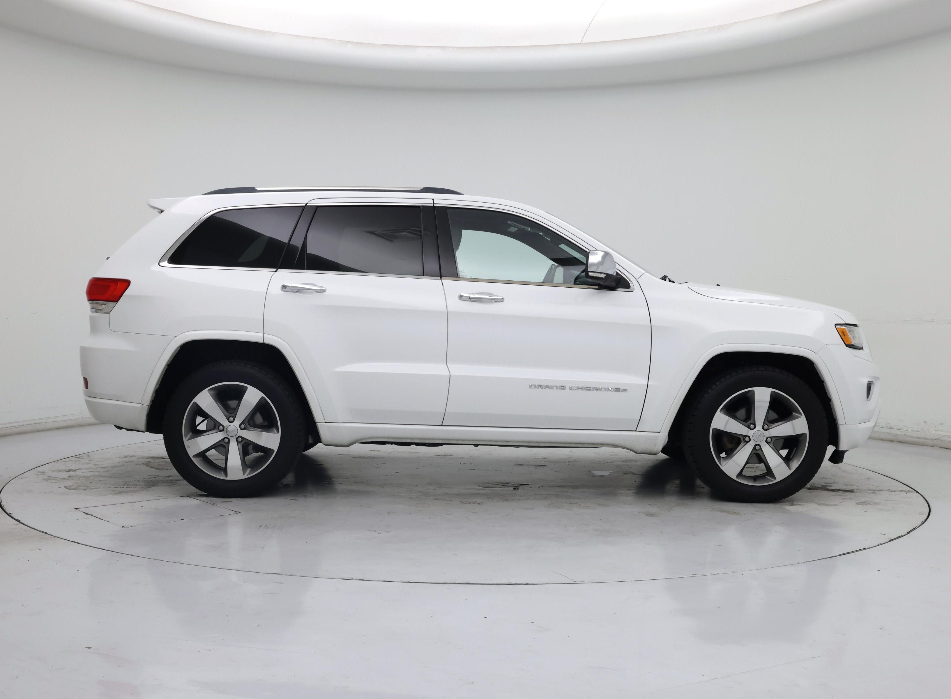 Thumbnail: 2015 Jeep Grand Cherokee - 7