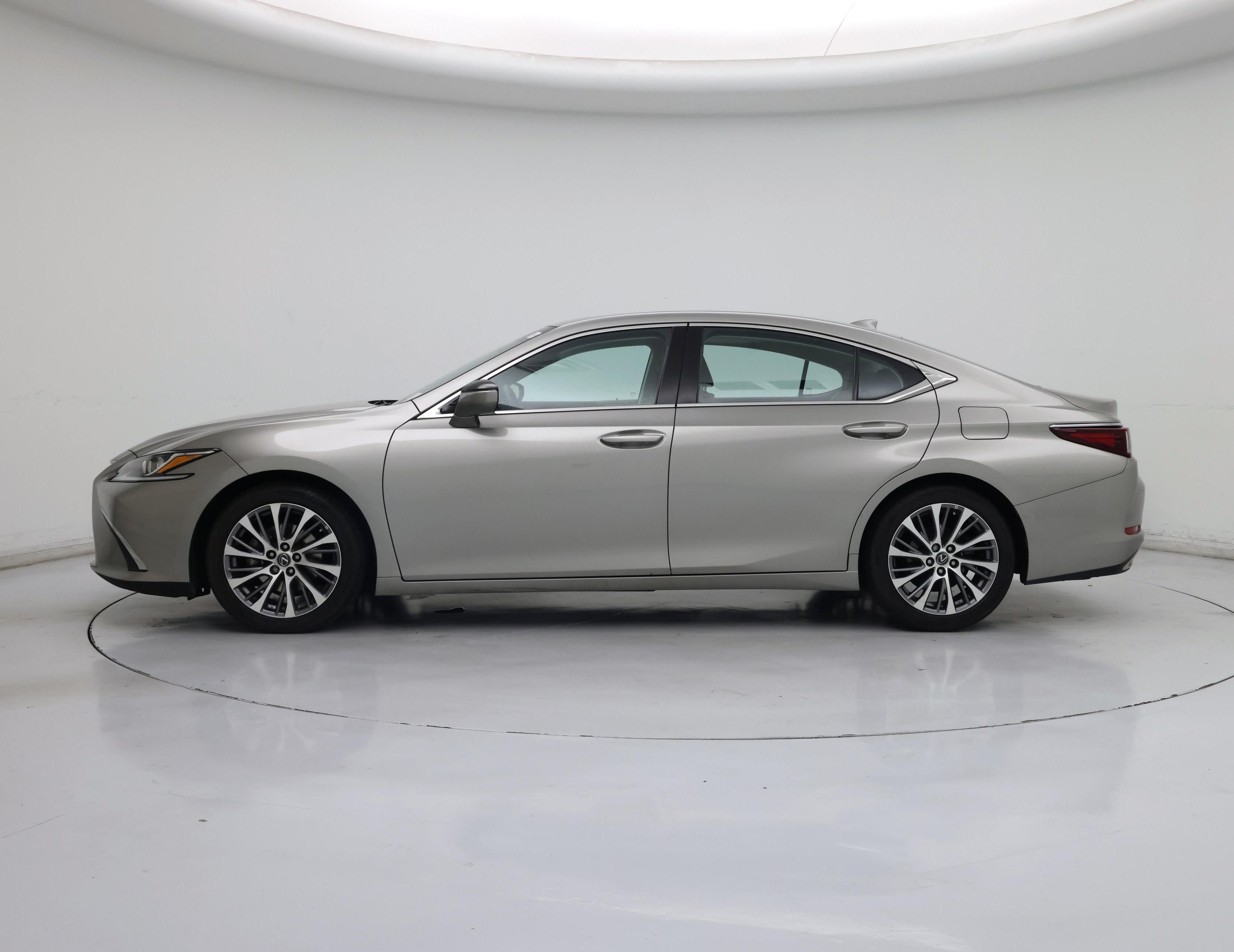 Thumbnail: 2020 Lexus ES - 3