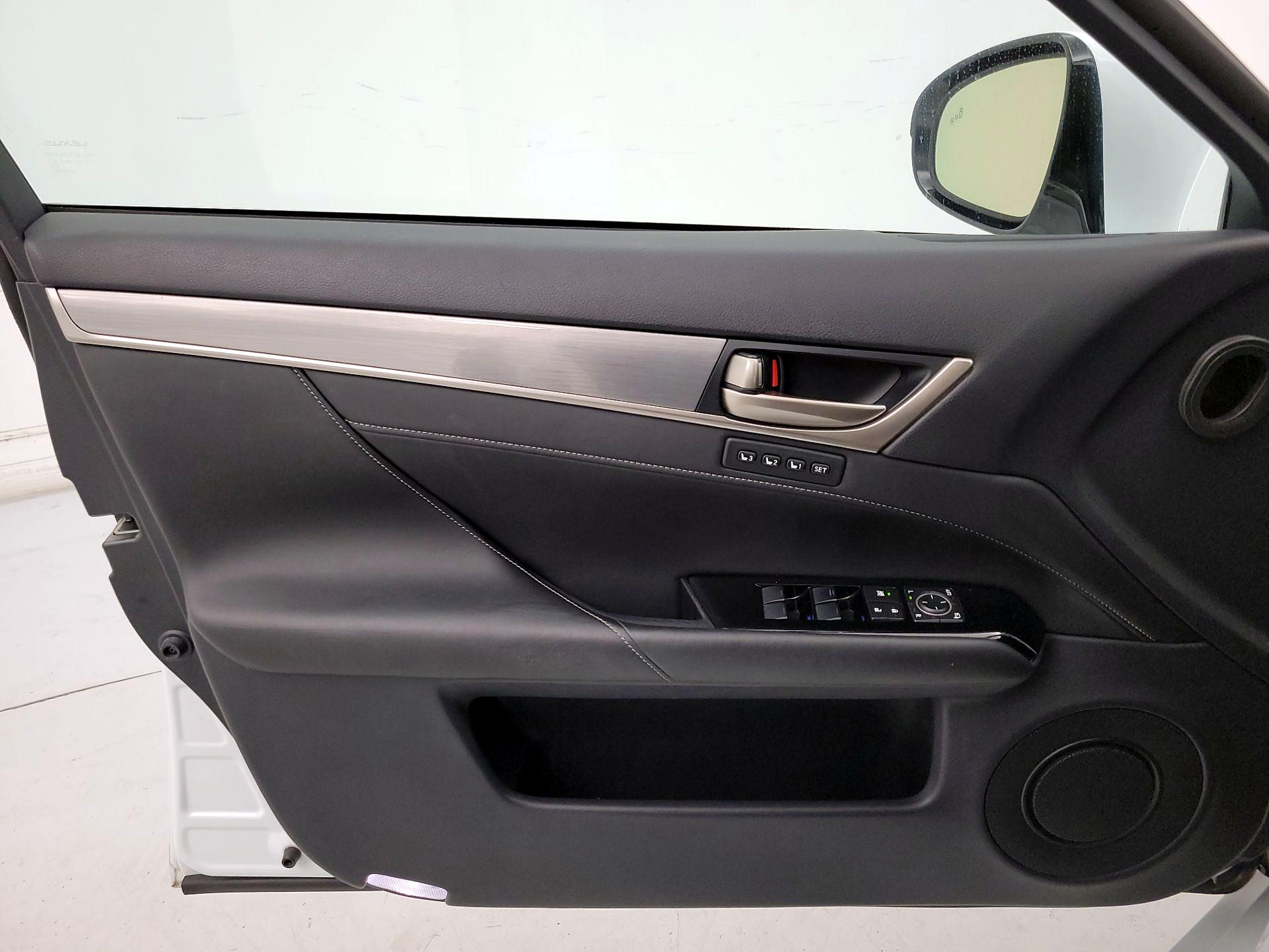 Thumbnail: 2015 Lexus GS - 12