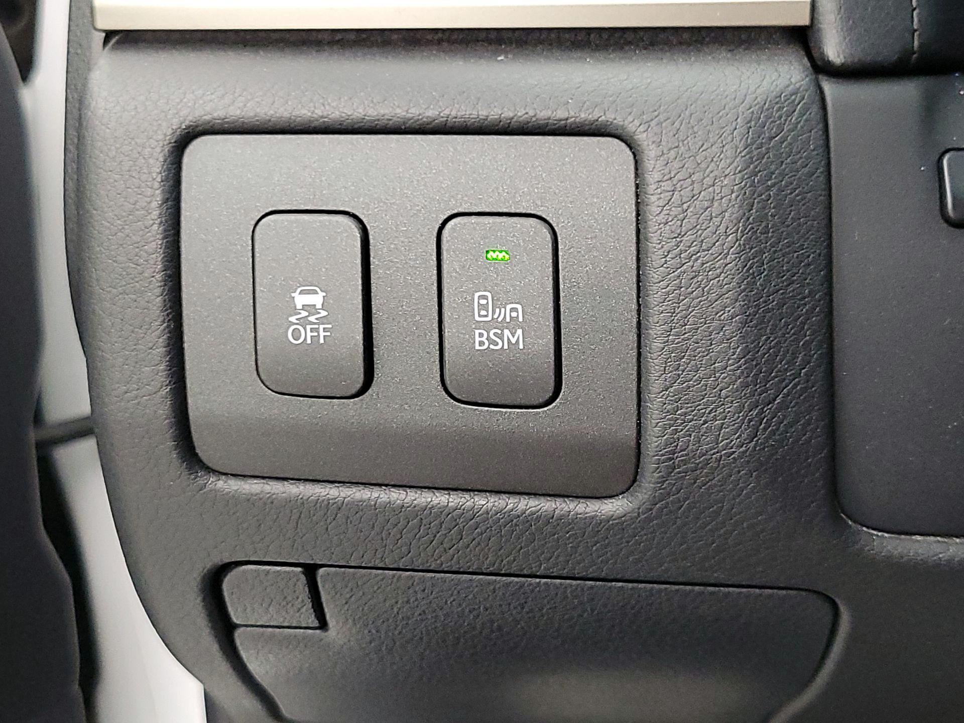 Thumbnail: 2015 Lexus GS - 13