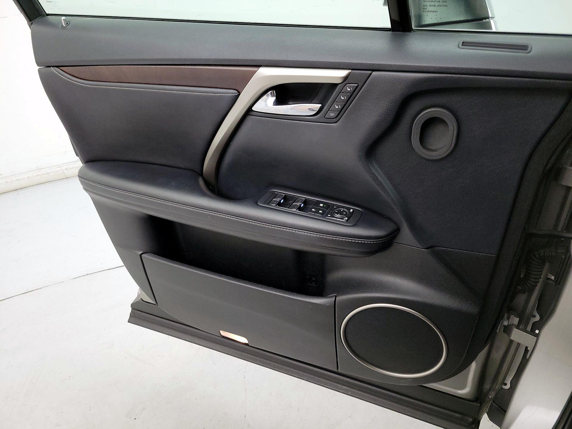 Thumbnail: 2020 Lexus RX - 12