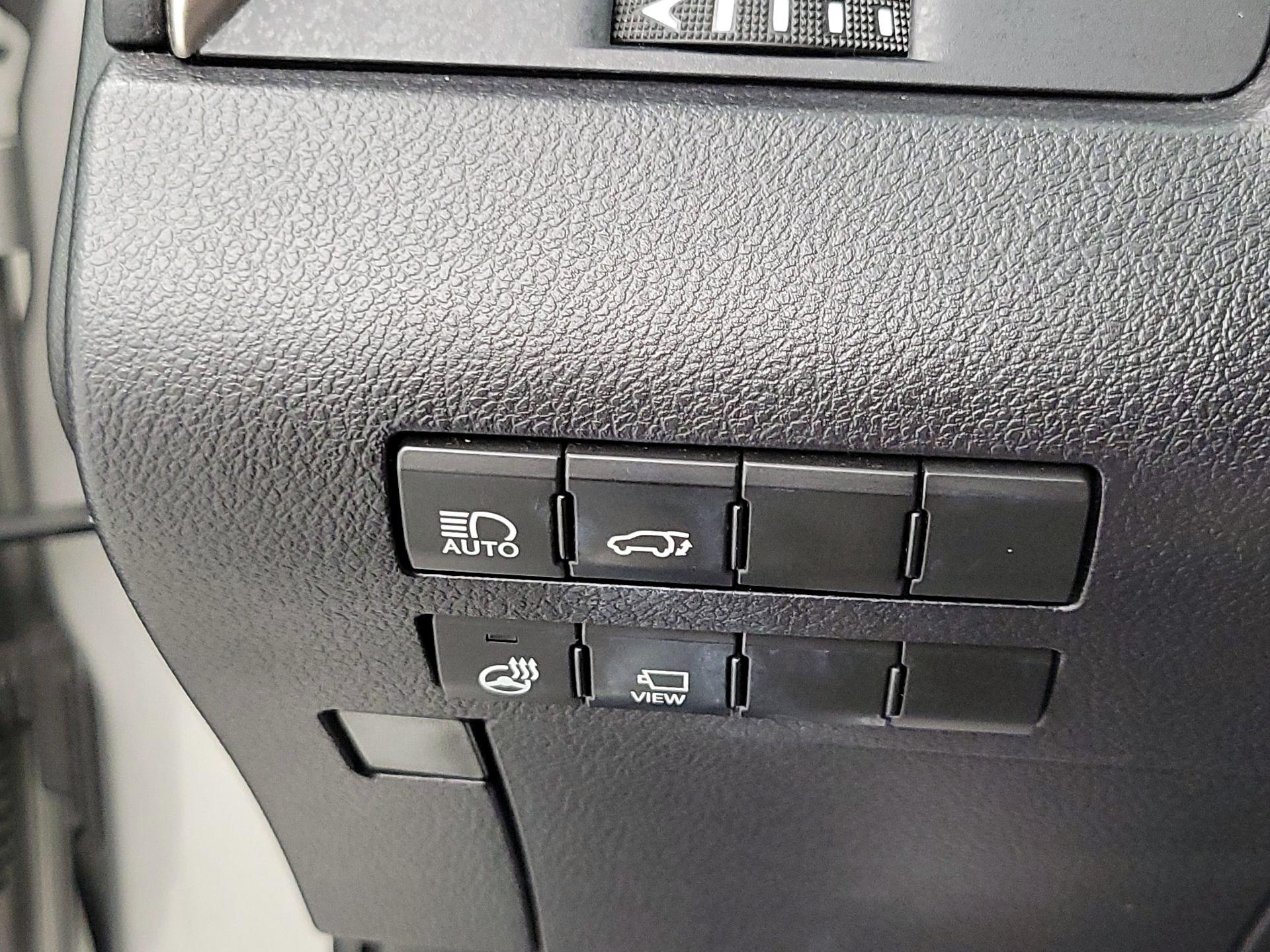 Thumbnail: 2020 Lexus RX - 13