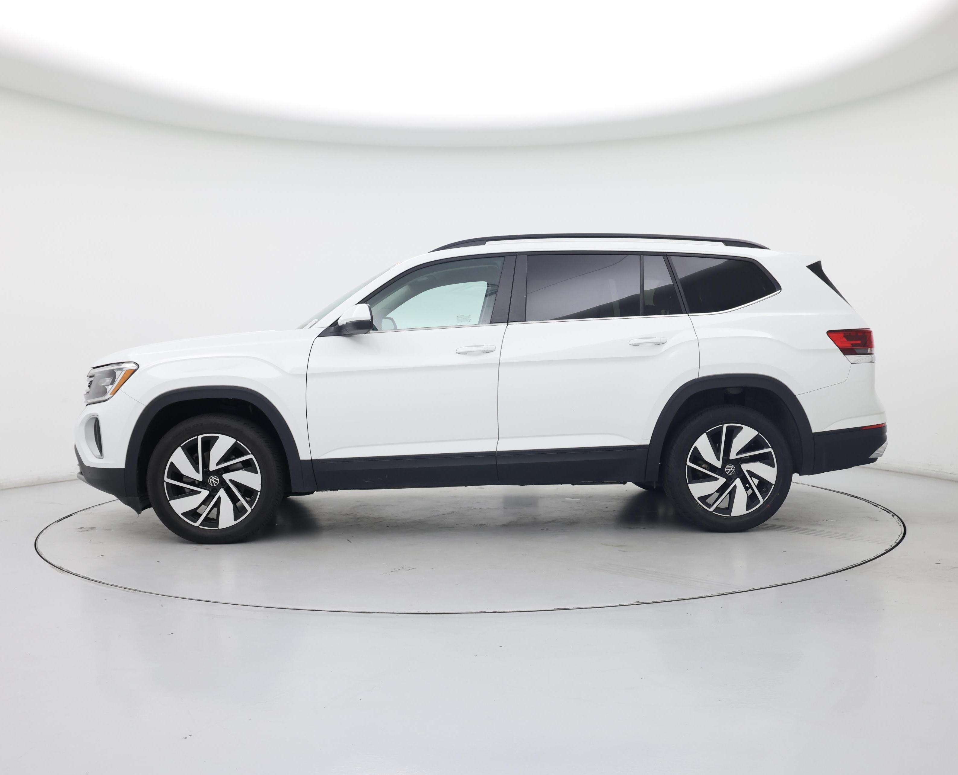 Thumbnail: 2024 Volkswagen Atlas - 3