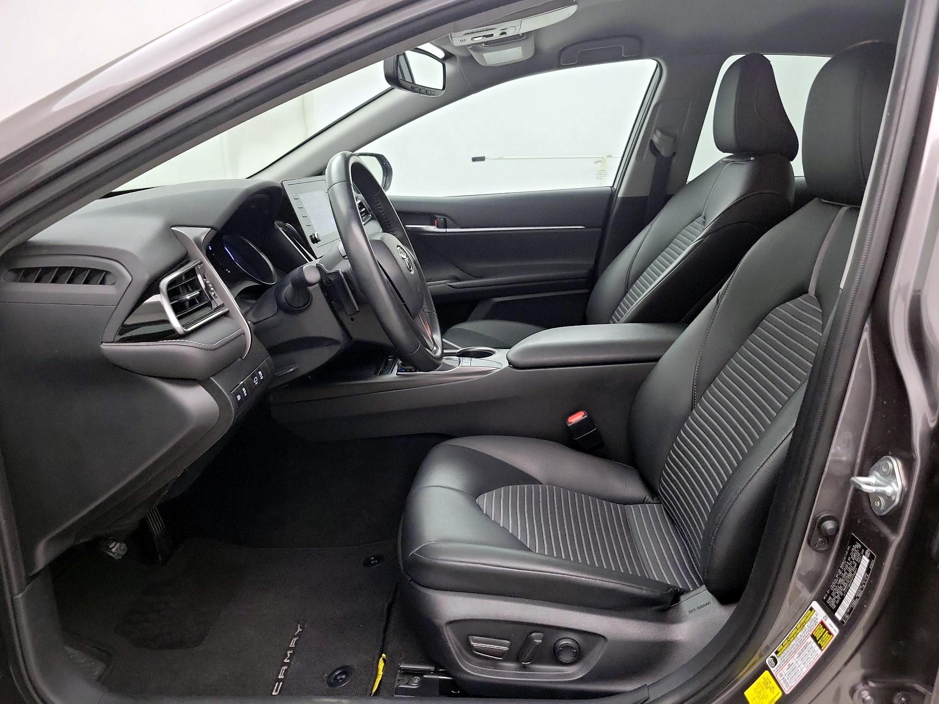 Thumbnail: 2023 Toyota Camry - 11